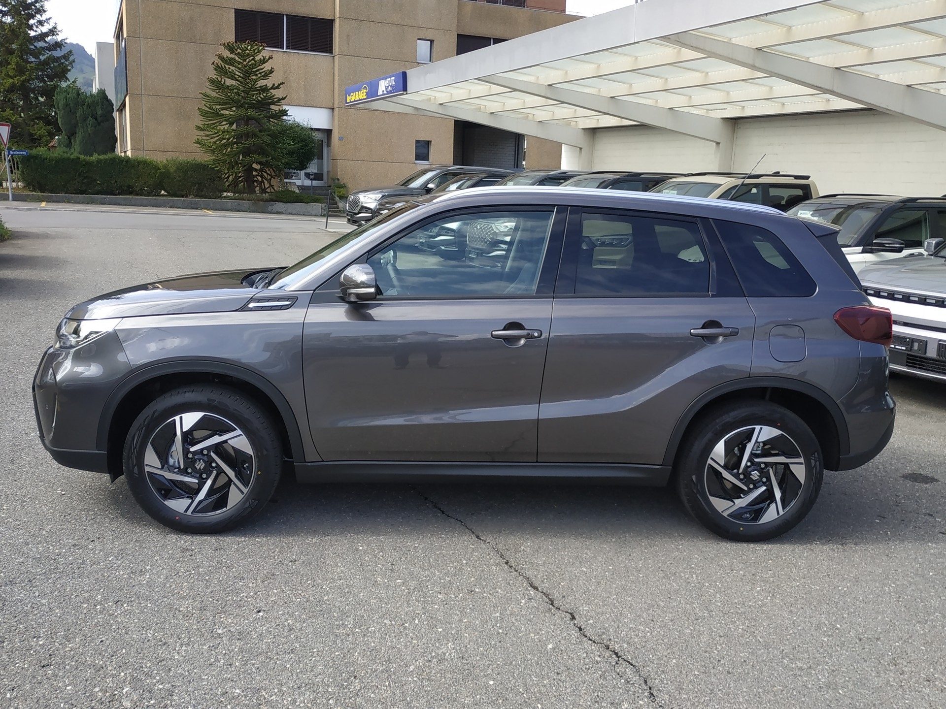 SUZUKI Vitara 1.4 Boosterjet Compact Top 4x4 Hybrid Automatic-image-7