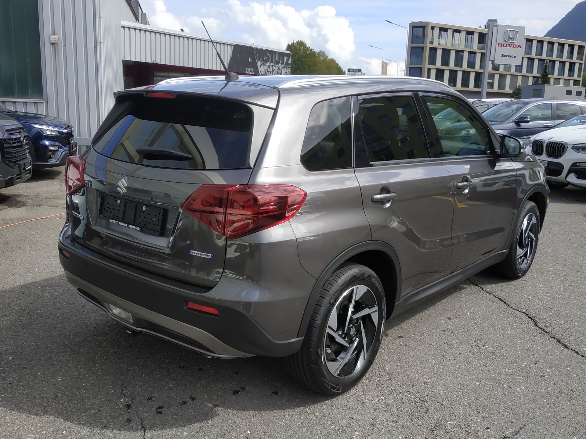 SUZUKI Vitara 1.4 Boosterjet Compact Top 4x4 Hybrid Automatic-image-6