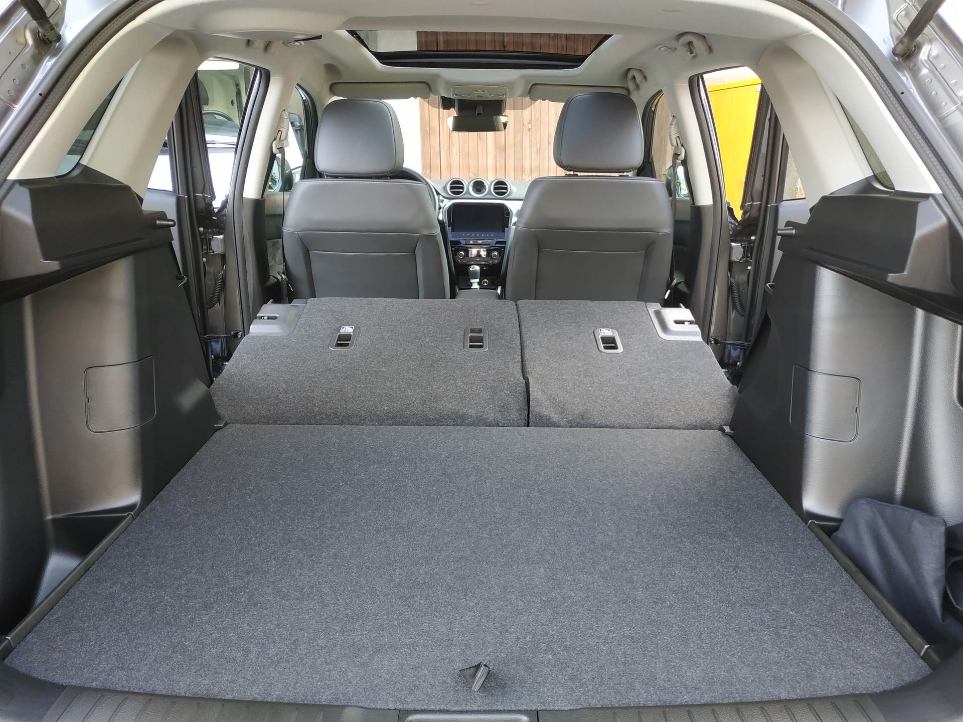 SUZUKI Vitara 1.4 Boosterjet Compact Top 4x4 Hybrid Automatic-image-24