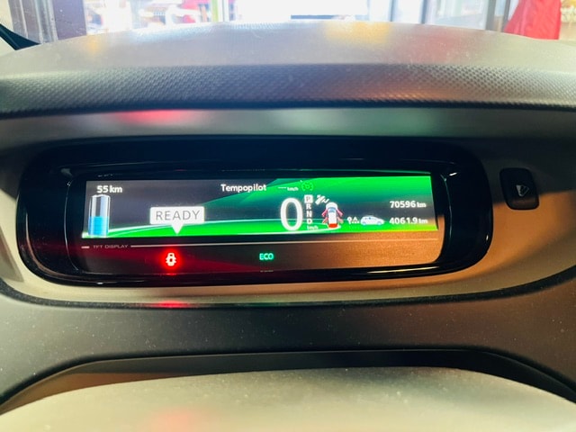 RENAULT Zoe Intens R240-image-9