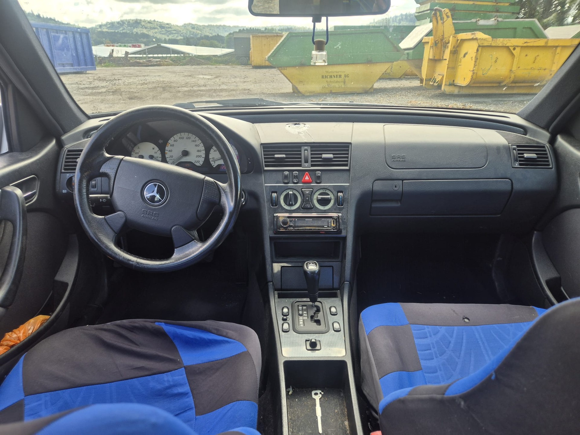 MERCEDES-BENZ C 250 TD Sport-image-6