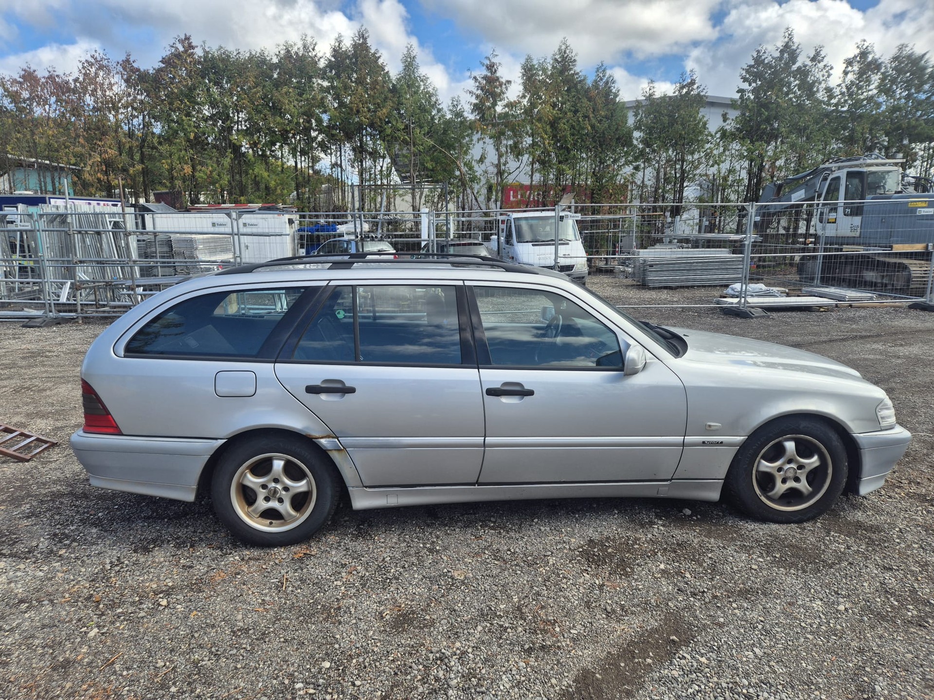 MERCEDES-BENZ C 250 TD Sport-image-4
