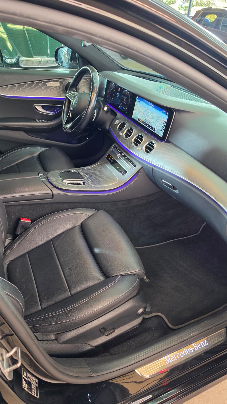 MERCEDES-BENZ E 220 d T Avantgarde 9G-Tronic, SCHWEIZER FAHRZEUG, TOP AUSSTATTUNG, FRISCH AB MFK-image-11