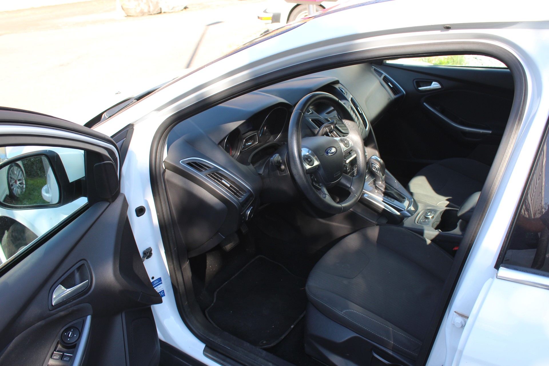 FORD Focus 2.0 TDCi Titanium PowerShift-image-4
