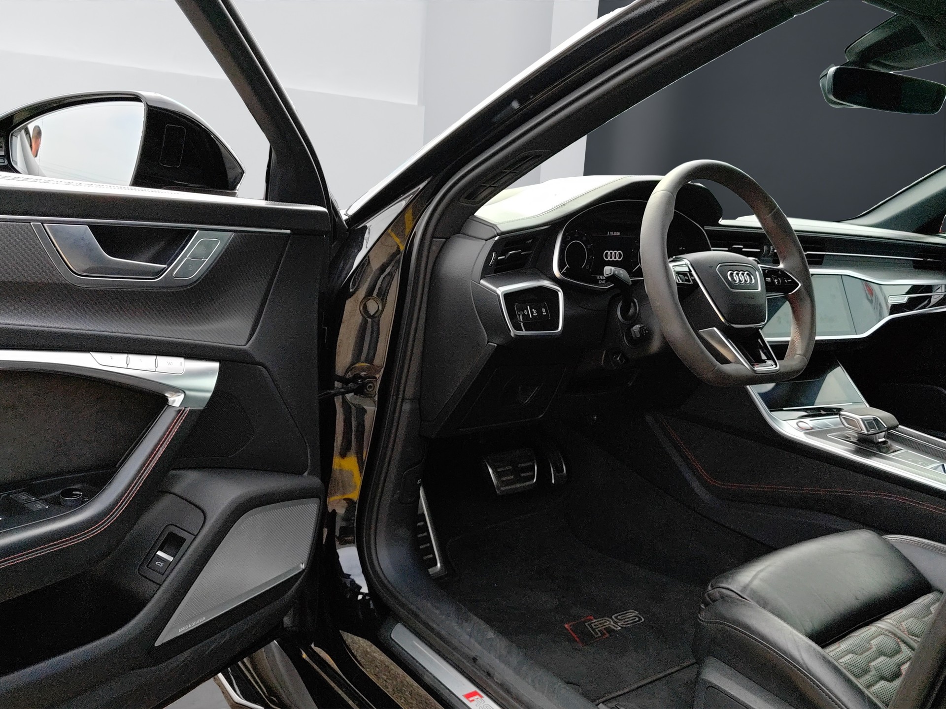 AUDI RS6 Avant 4.0 TFSI V8 quattro-image-11