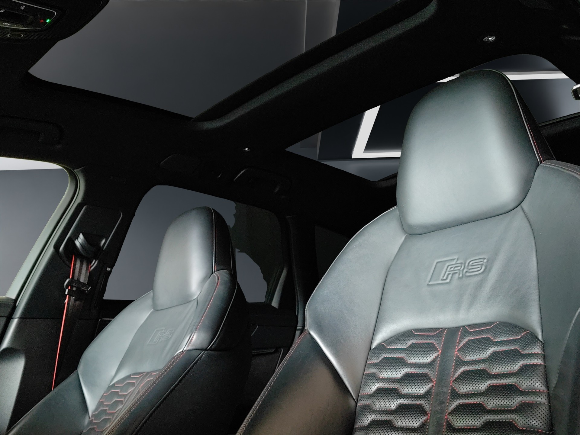 AUDI RS6 Avant 4.0 TFSI V8 quattro-image-18