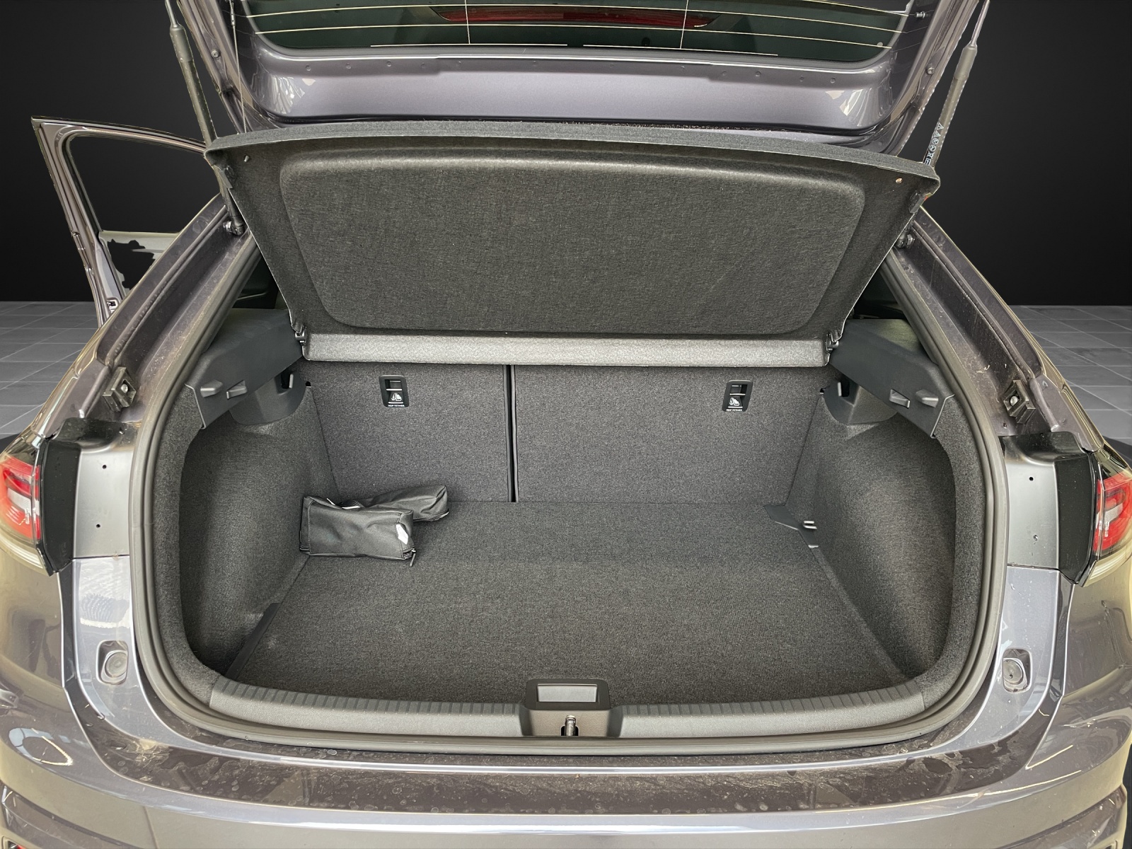 VW Taigo 1.5 TSI R-Line DSG-image-13