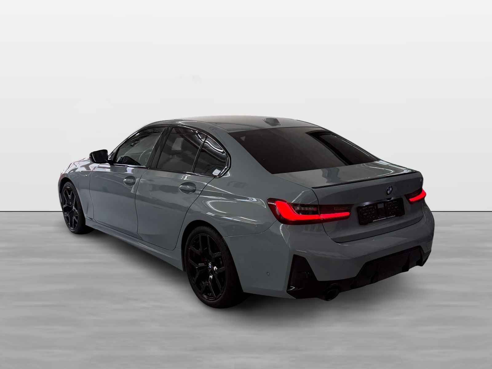 BMW 320d xDrive 48V Steptronic M Sport Pro-image-3