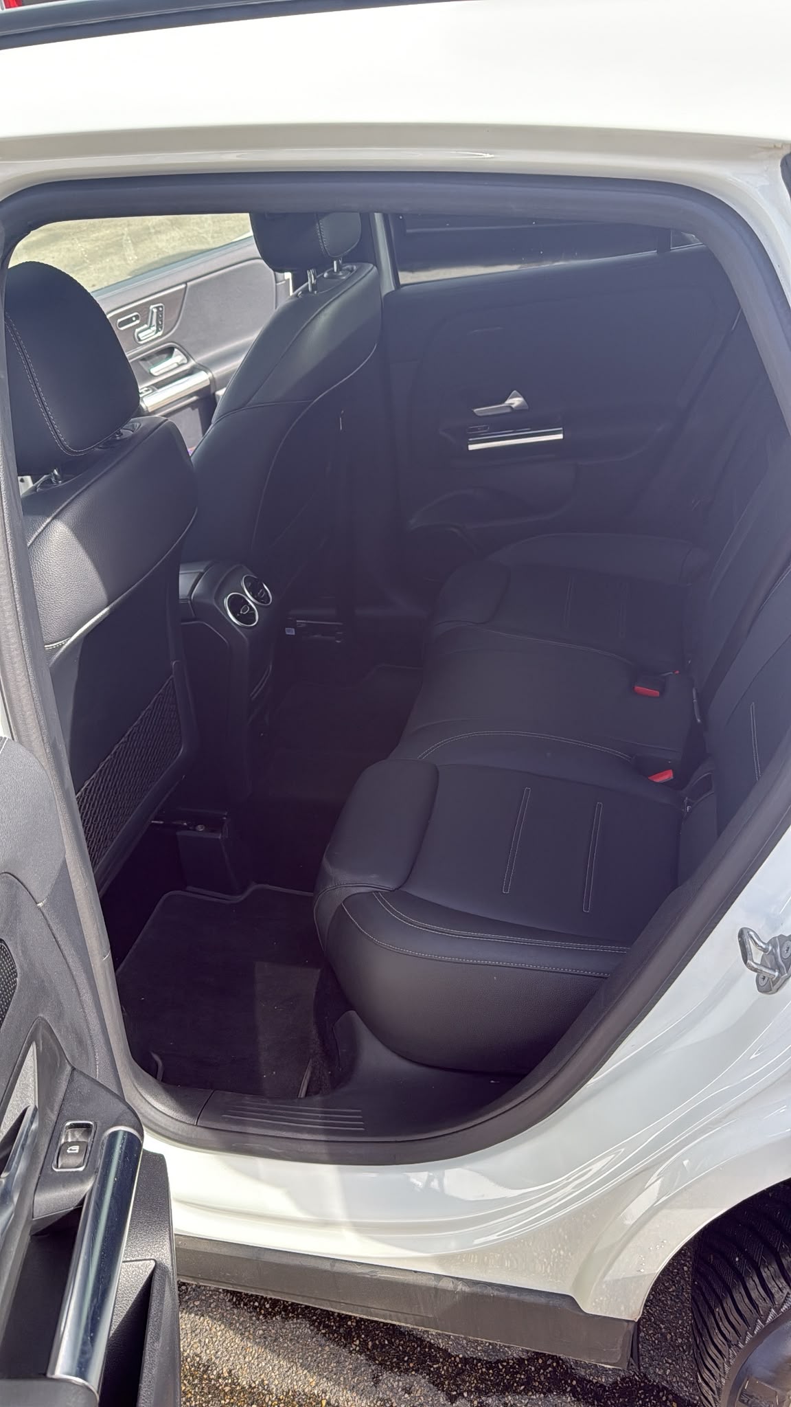 MERCEDES-BENZ GLA 200 Edition 1. 7G-DCT-image-10