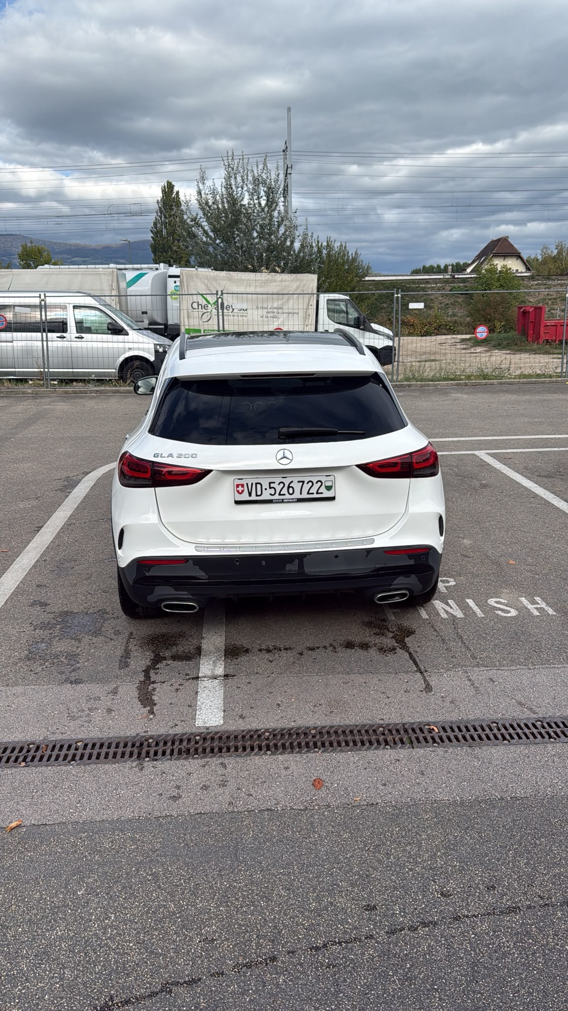 MERCEDES-BENZ GLA 200 Edition 1. 7G-DCT-image-6