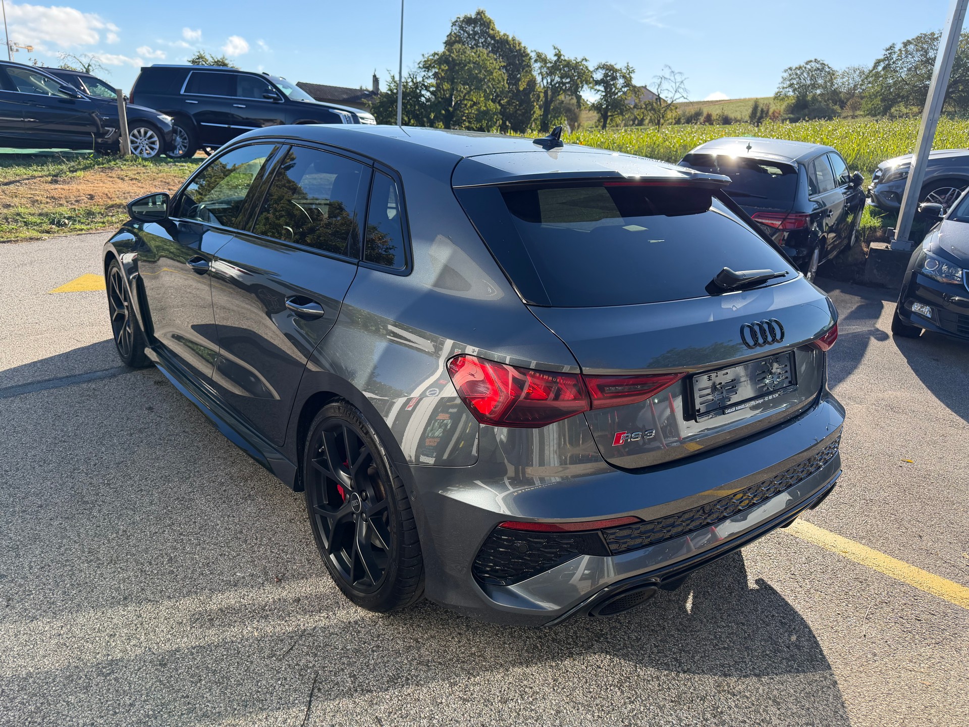 AUDI RS3 Sportback 2.5 TSI quattro S-tronic-image-2