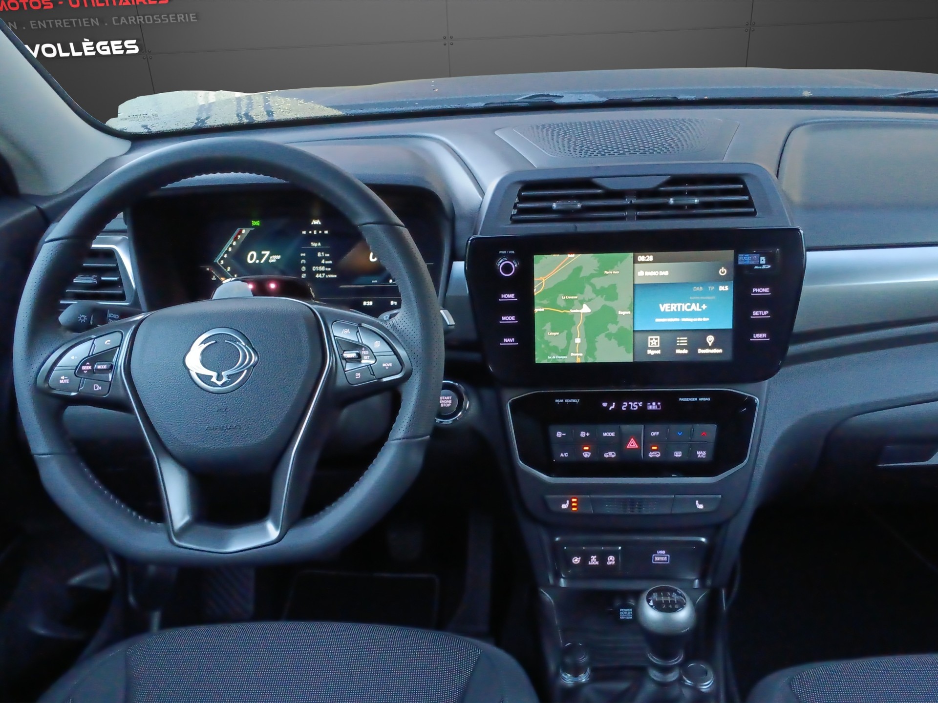 KGM-SsangYong Tivoli 1.5 T GDI Steel 4WD-image-12