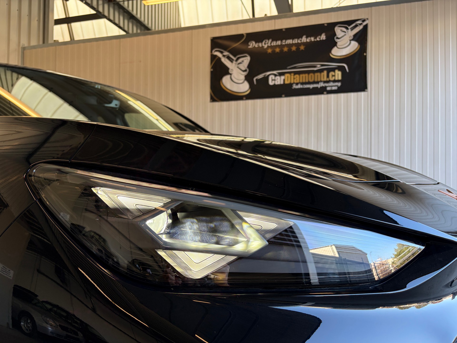 CUPRA Terramar 2.0 TSI DSG 4Drive VZ PANORAMA HEAD-UP AHK - HERSTELLERGARANTIE BIS 2030!-image-2