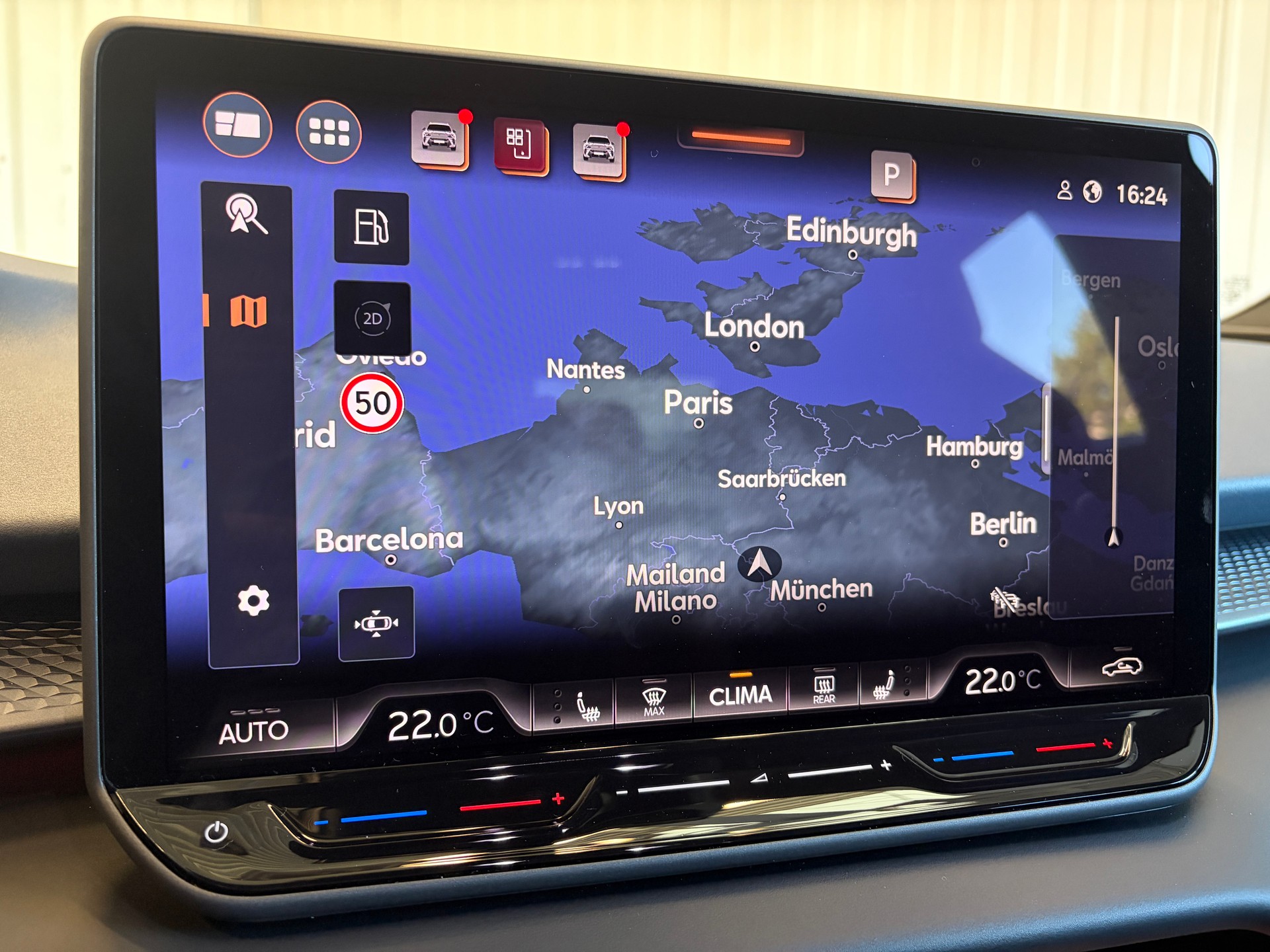 CUPRA Terramar 2.0 TSI DSG 4Drive VZ PANORAMA HEAD-UP AHK - HERSTELLERGARANTIE BIS 2030!-image-12