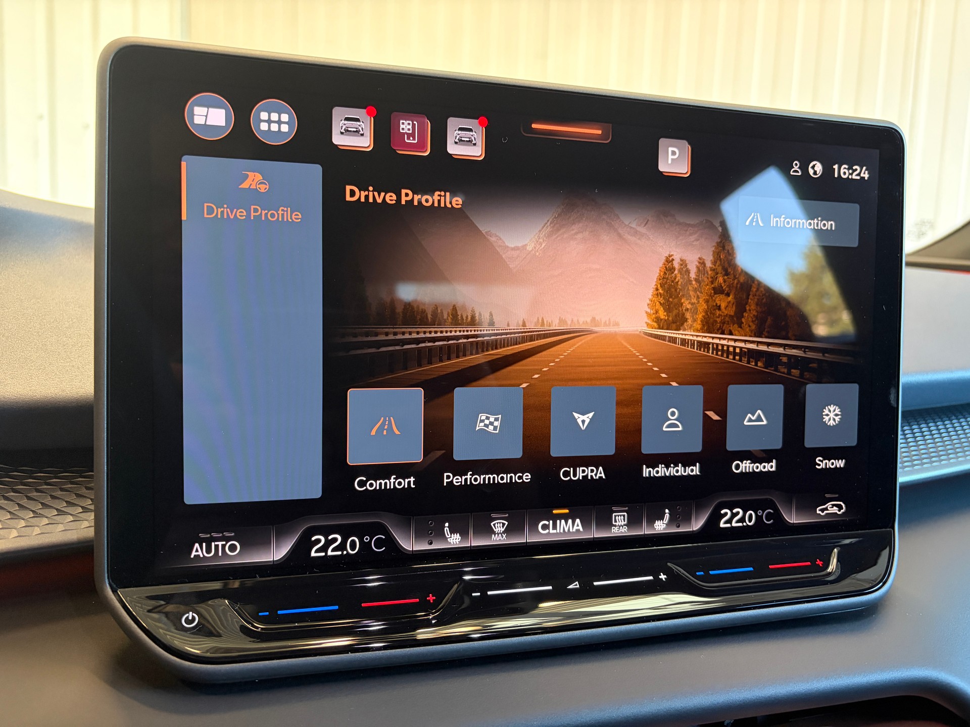 CUPRA Terramar 2.0 TSI DSG 4Drive VZ PANORAMA HEAD-UP AHK - HERSTELLERGARANTIE BIS 2030!-image-15
