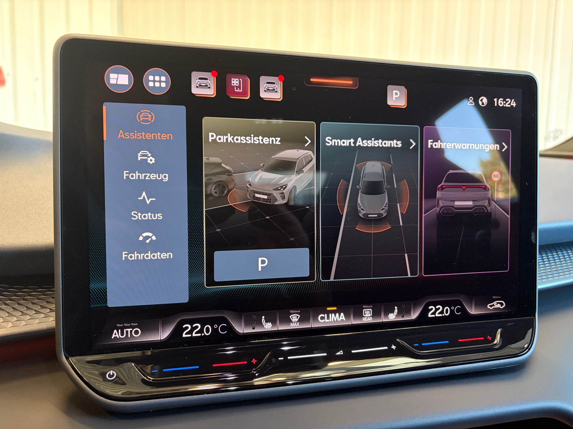 CUPRA Terramar 2.0 TSI DSG 4Drive VZ PANORAMA HEAD-UP AHK - HERSTELLERGARANTIE BIS 2030!-image-16