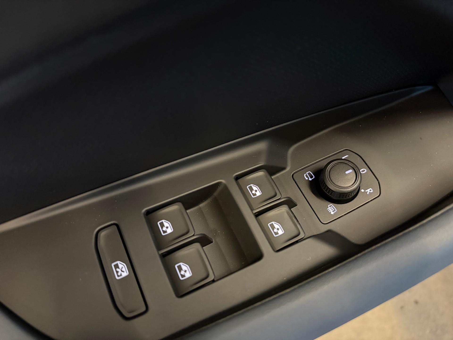 CUPRA Terramar 2.0 TSI DSG 4Drive VZ PANORAMA HEAD-UP AHK - HERSTELLERGARANTIE BIS 2030!-image-20