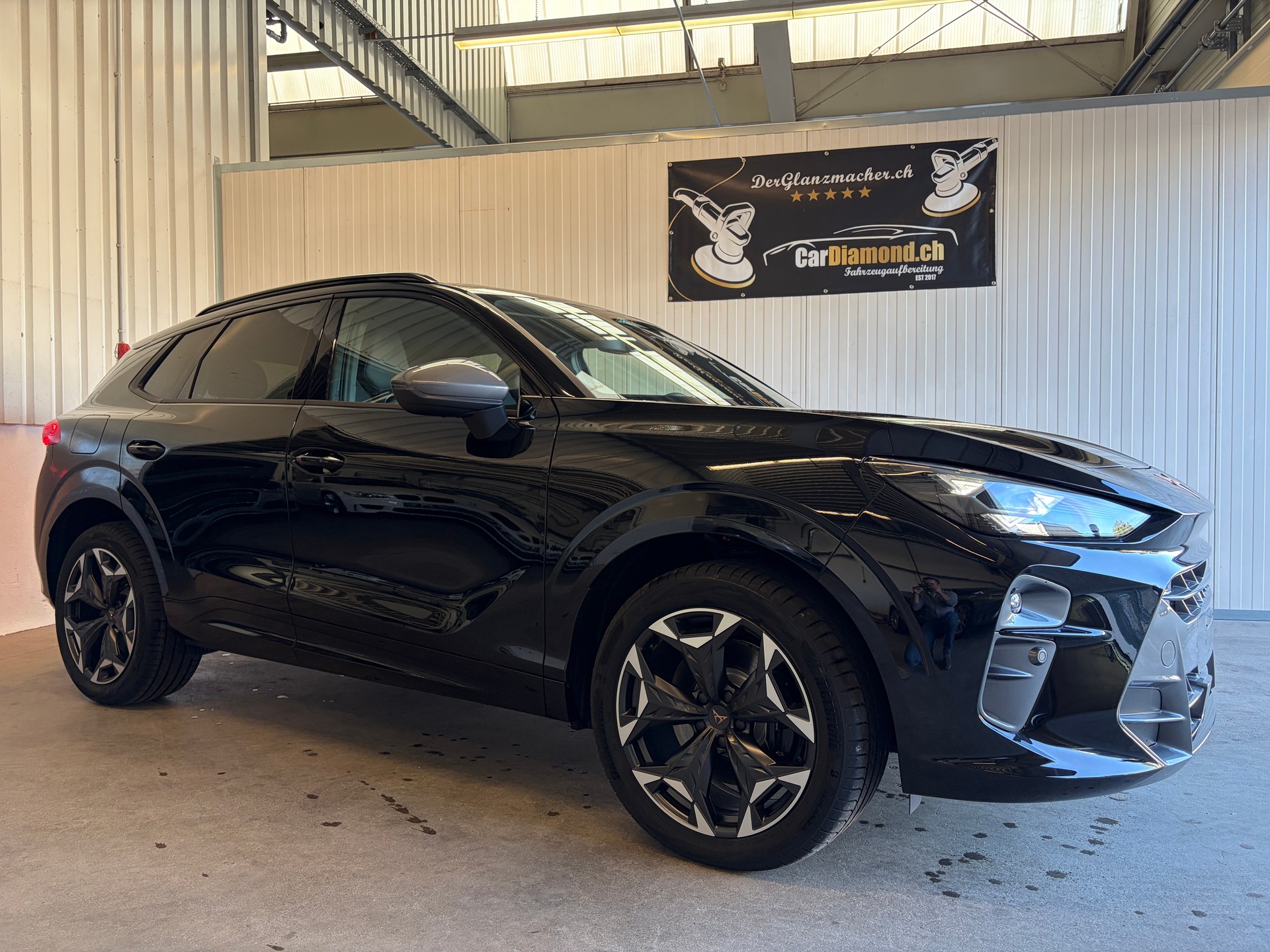 CUPRA Terramar 2.0 TSI DSG 4Drive VZ PANORAMA HEAD-UP AHK - HERSTELLERGARANTIE BIS 2030!-image-1