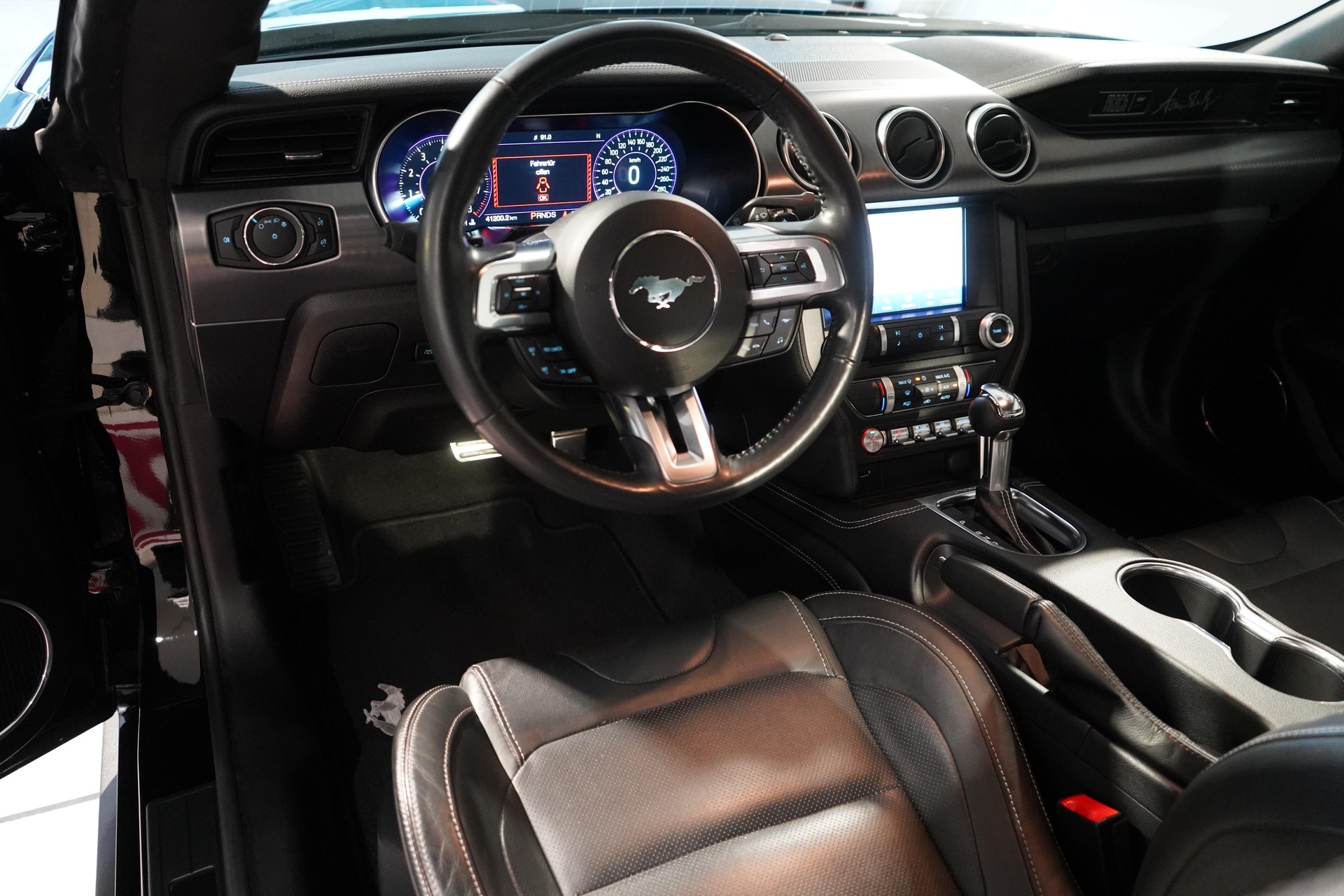 FORD Mustang Coupé 5.0 V8 Mach 1-image-9
