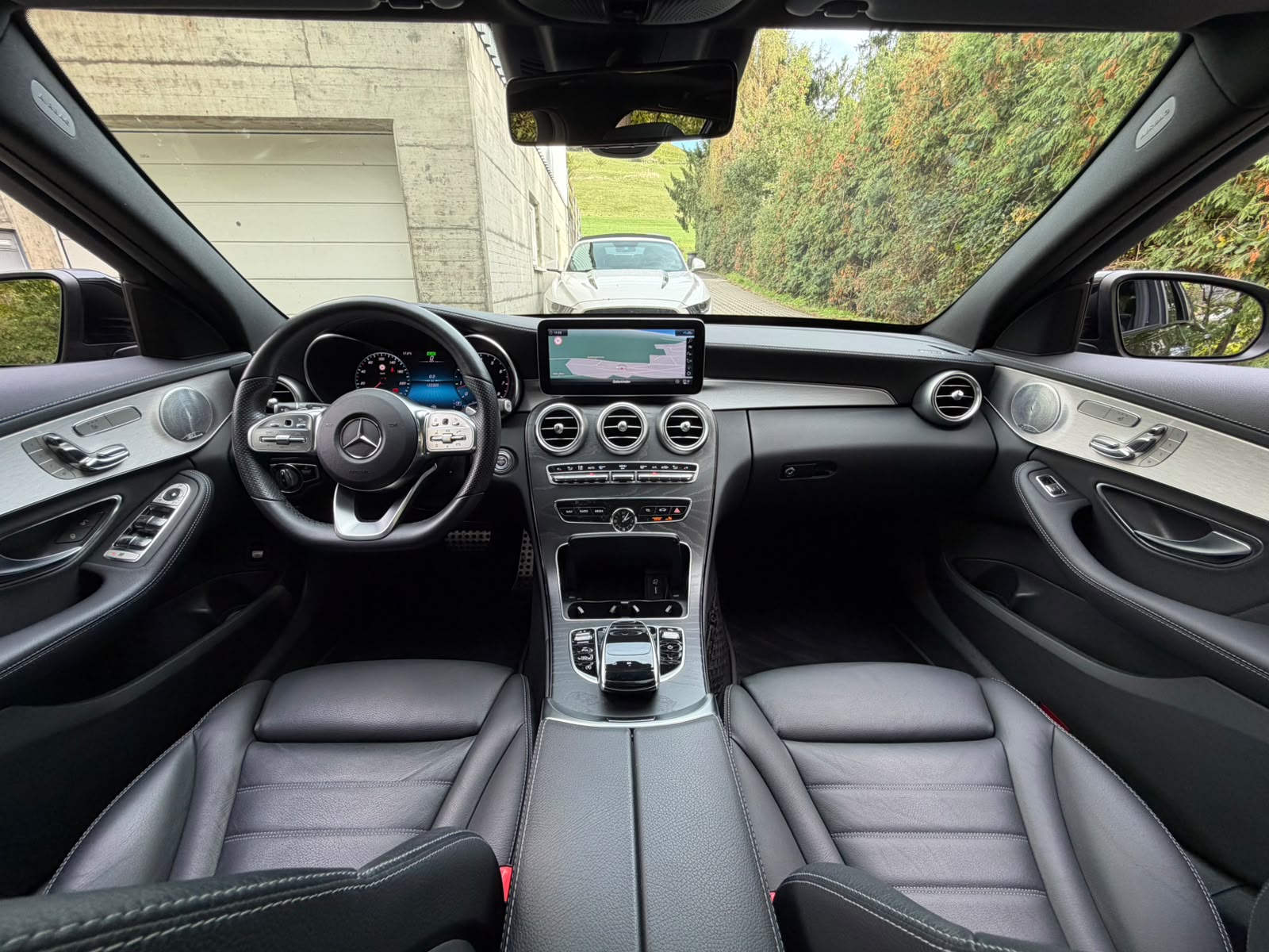 MERCEDES-BENZ C 200 Swiss Star AMG Line 4M 9G-Tronic-image-22