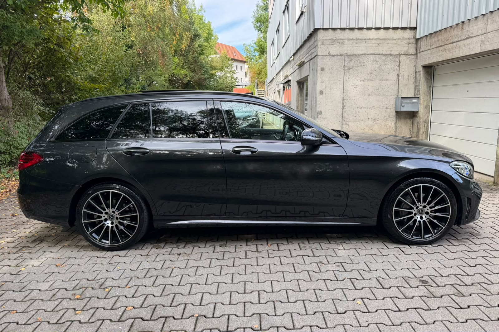 MERCEDES-BENZ C 200 Swiss Star AMG Line 4M 9G-Tronic-image-5