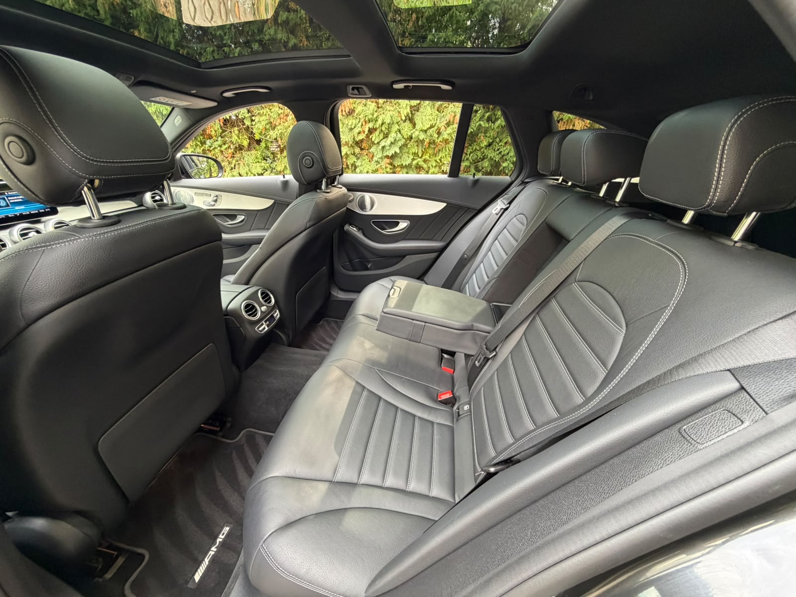 MERCEDES-BENZ C 200 Swiss Star AMG Line 4M 9G-Tronic-image-14