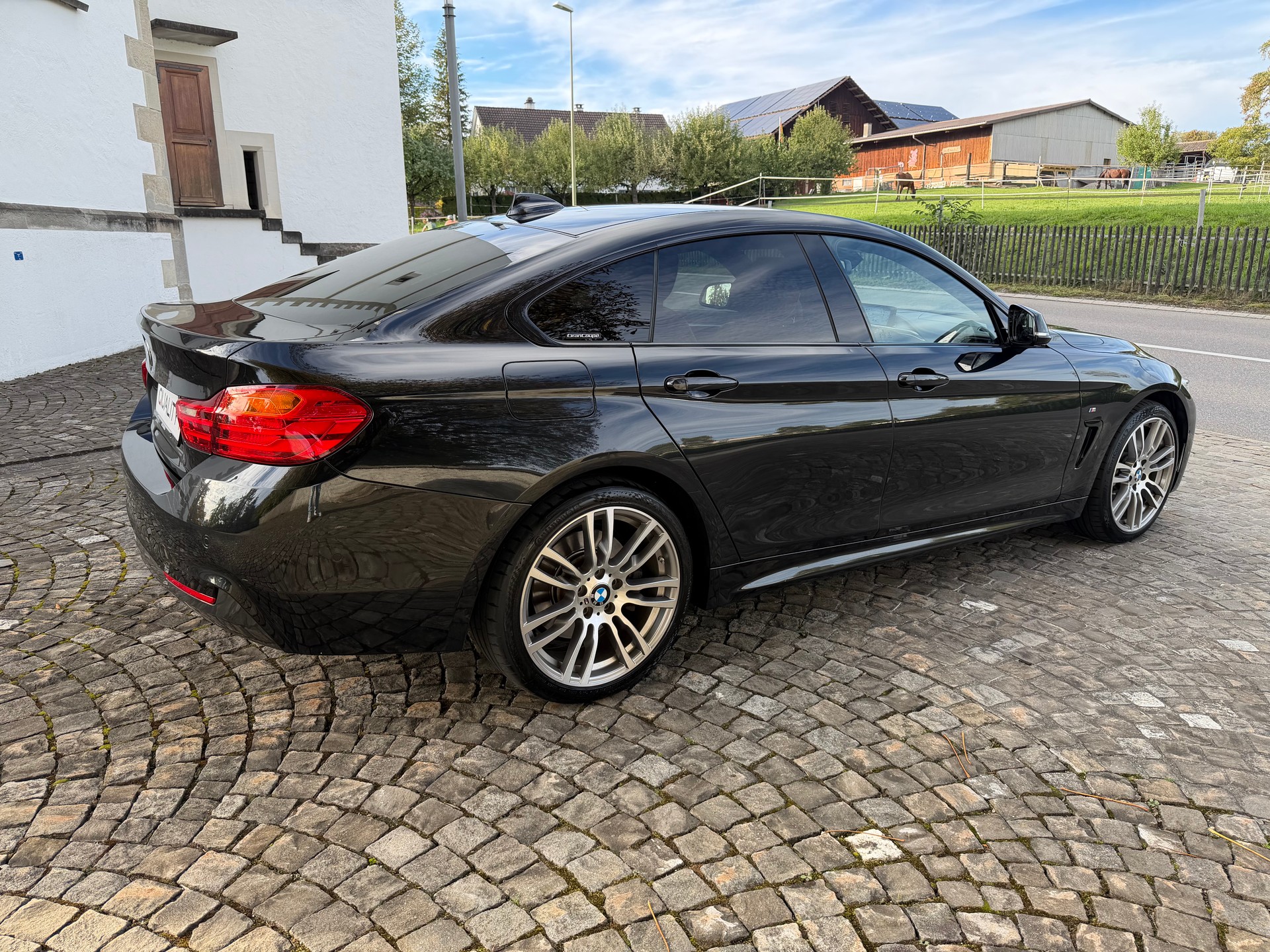 BMW 435d Gran Coupé xDrive M Sport Steptronic / 1 Hand / CH-Fahrzeug / Ab MFK / 36 Monate Garantie / Leder / Navi/harman/kardon-image-3