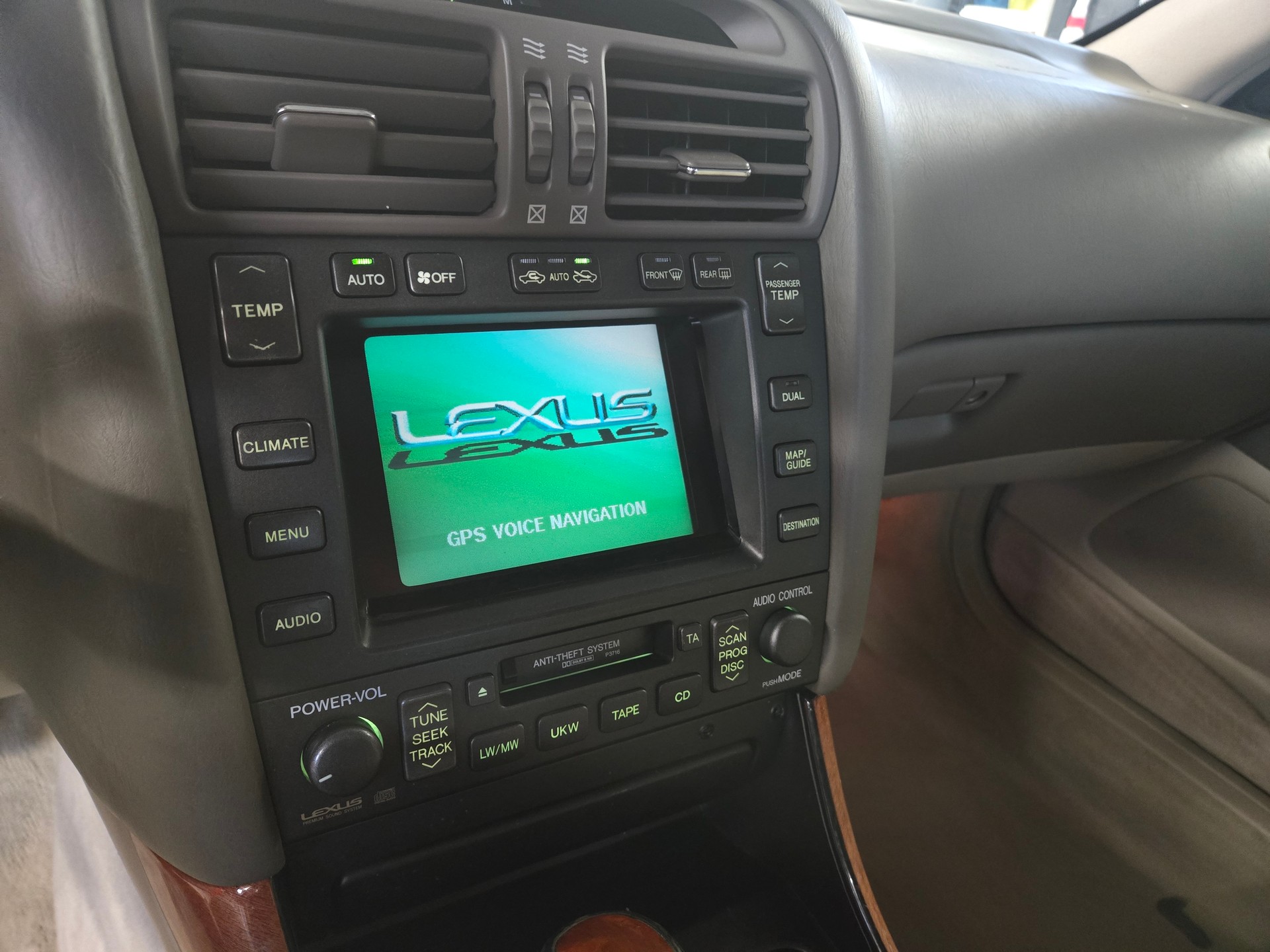 LEXUS GS 300 Automatic-image-4