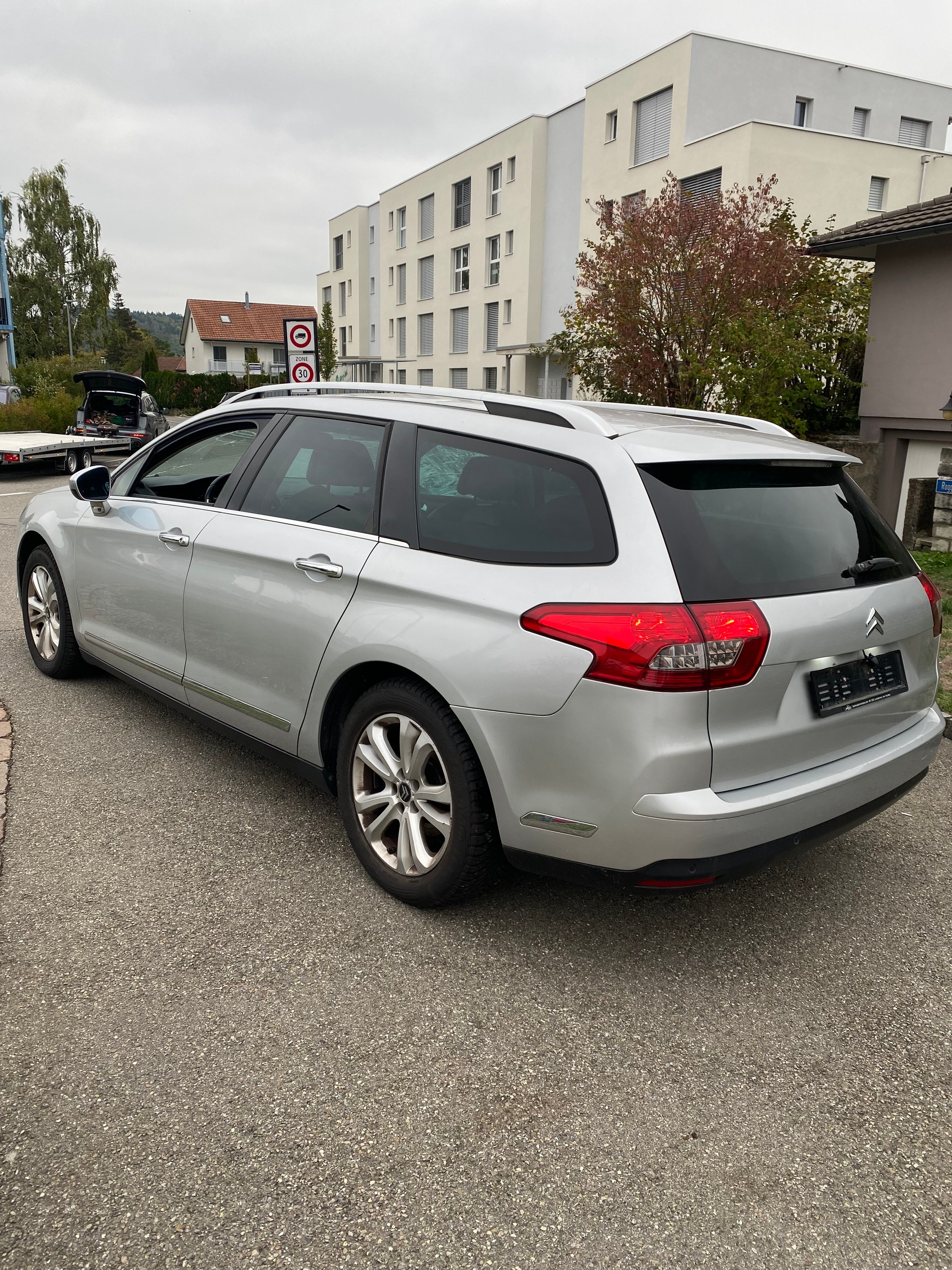 CITROEN C5 Tourer 2.0 HDi Dynamique Automatic-image-3