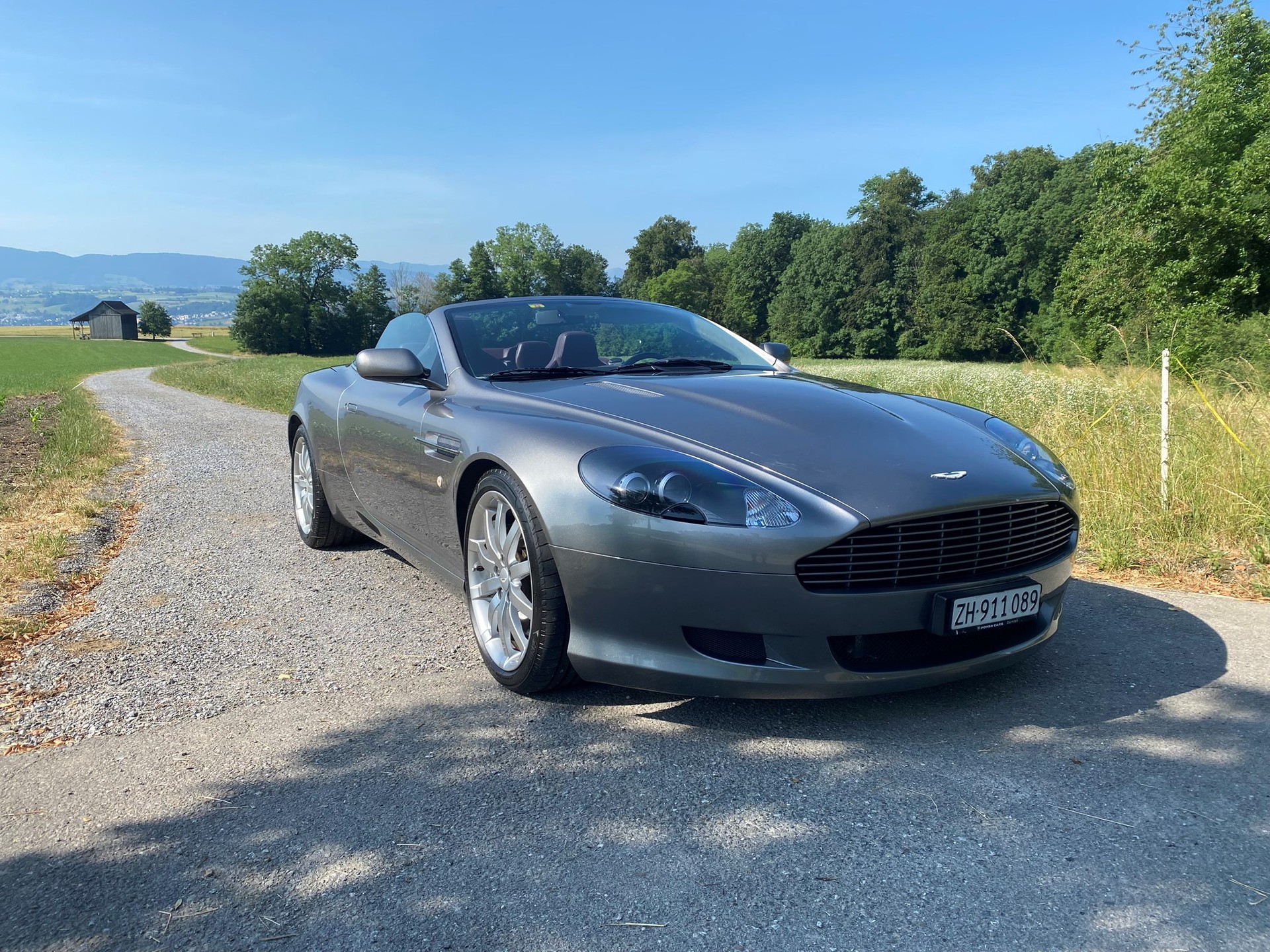 ASTON MARTIN DB9 Volante-image-0