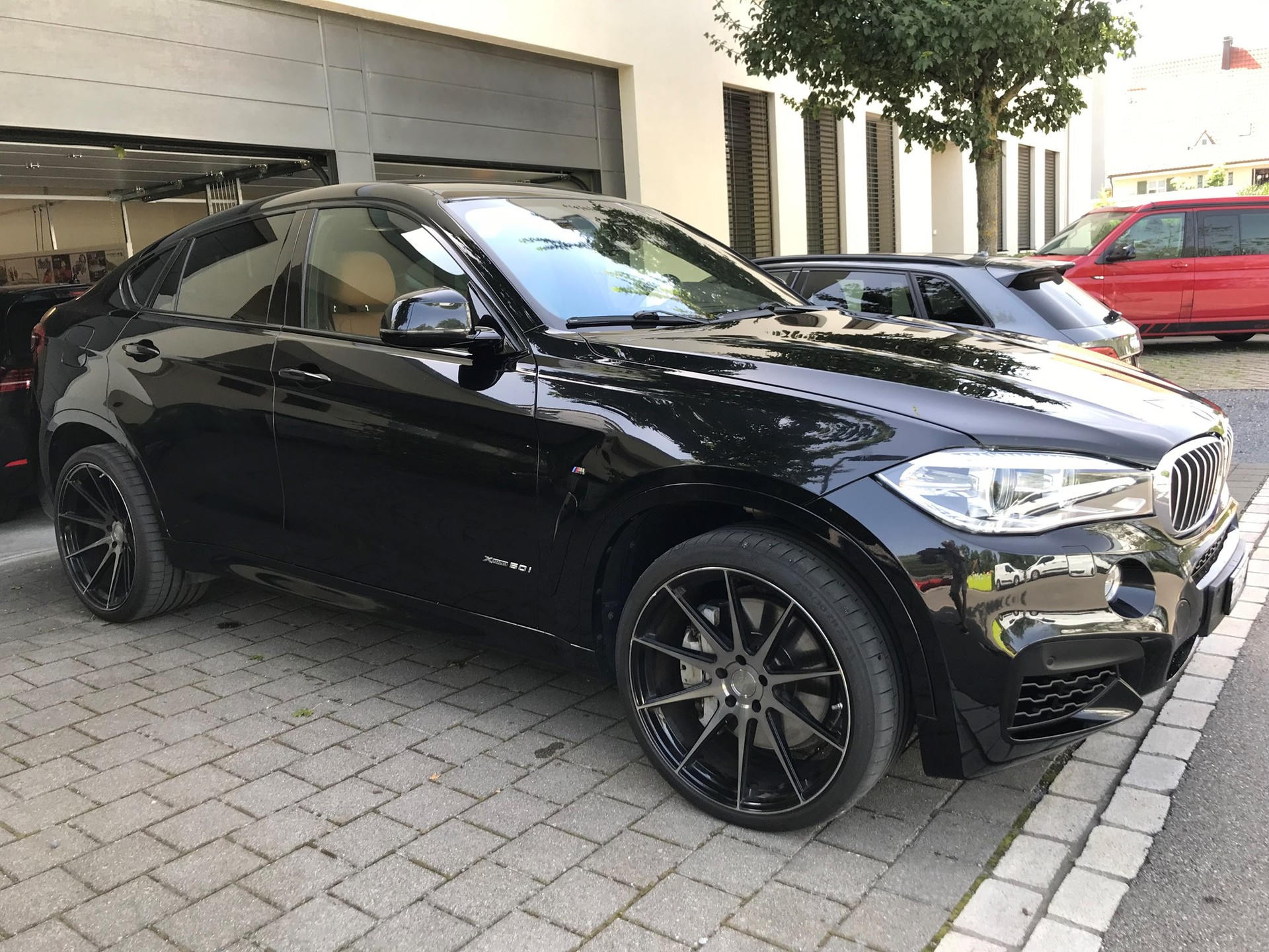 BMW X6 xDrive 50i M- SPORT-image-1