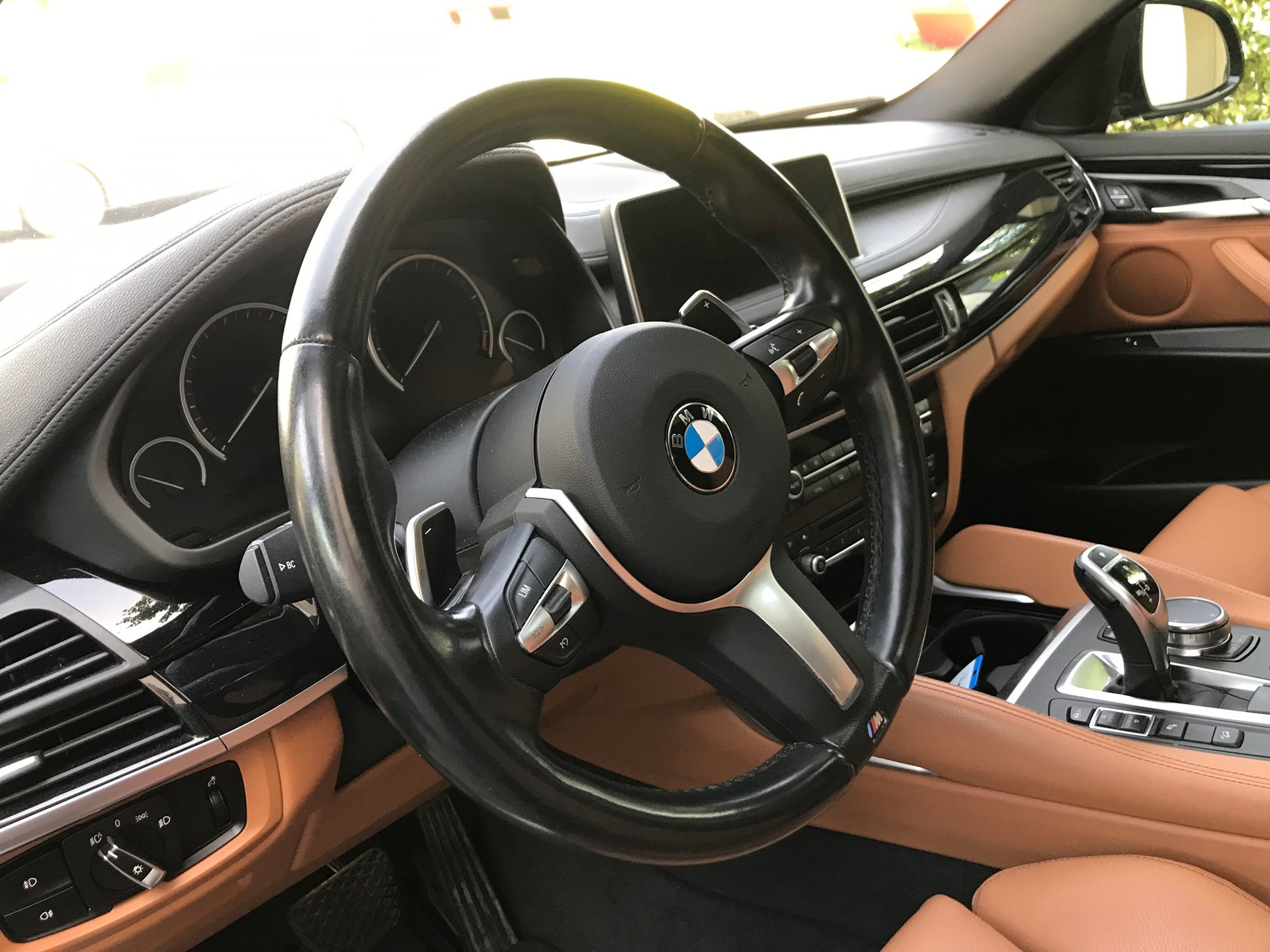 BMW X6 xDrive 50i M- SPORT-image-10