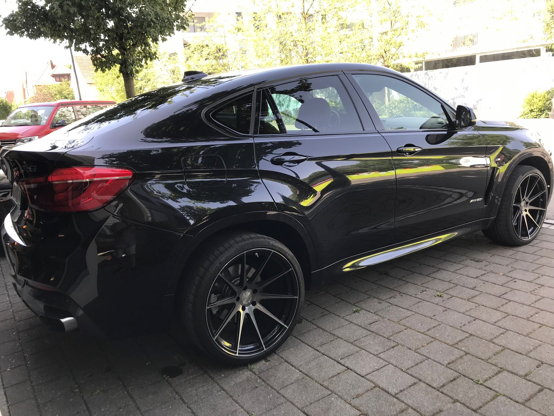 BMW X6 xDrive 50i M- SPORT-image-2