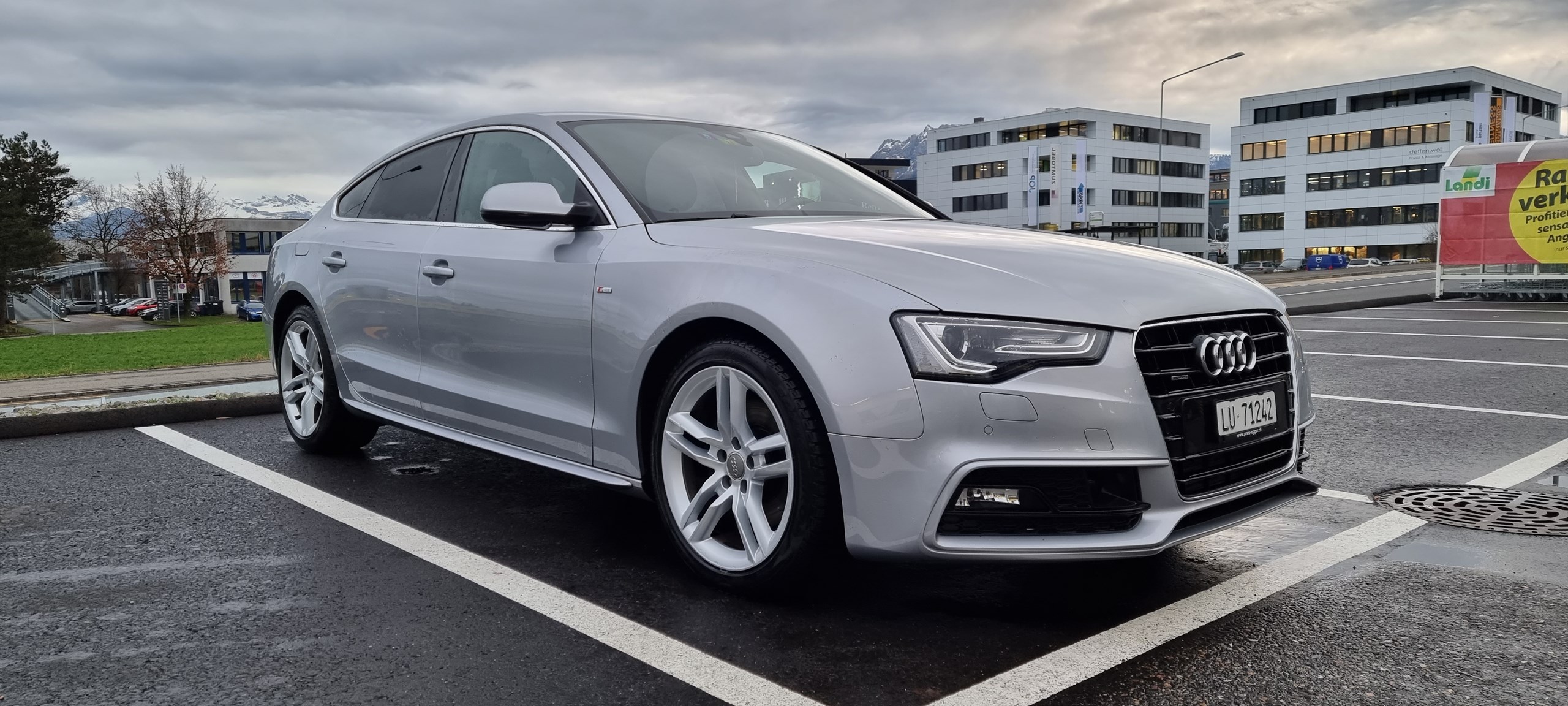 Car photo