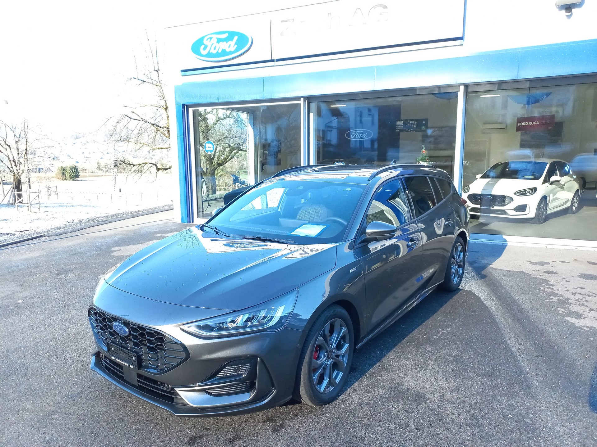 FORD Focus Station Wagon 1.0i EcoB Hybrid 155 ST-Line