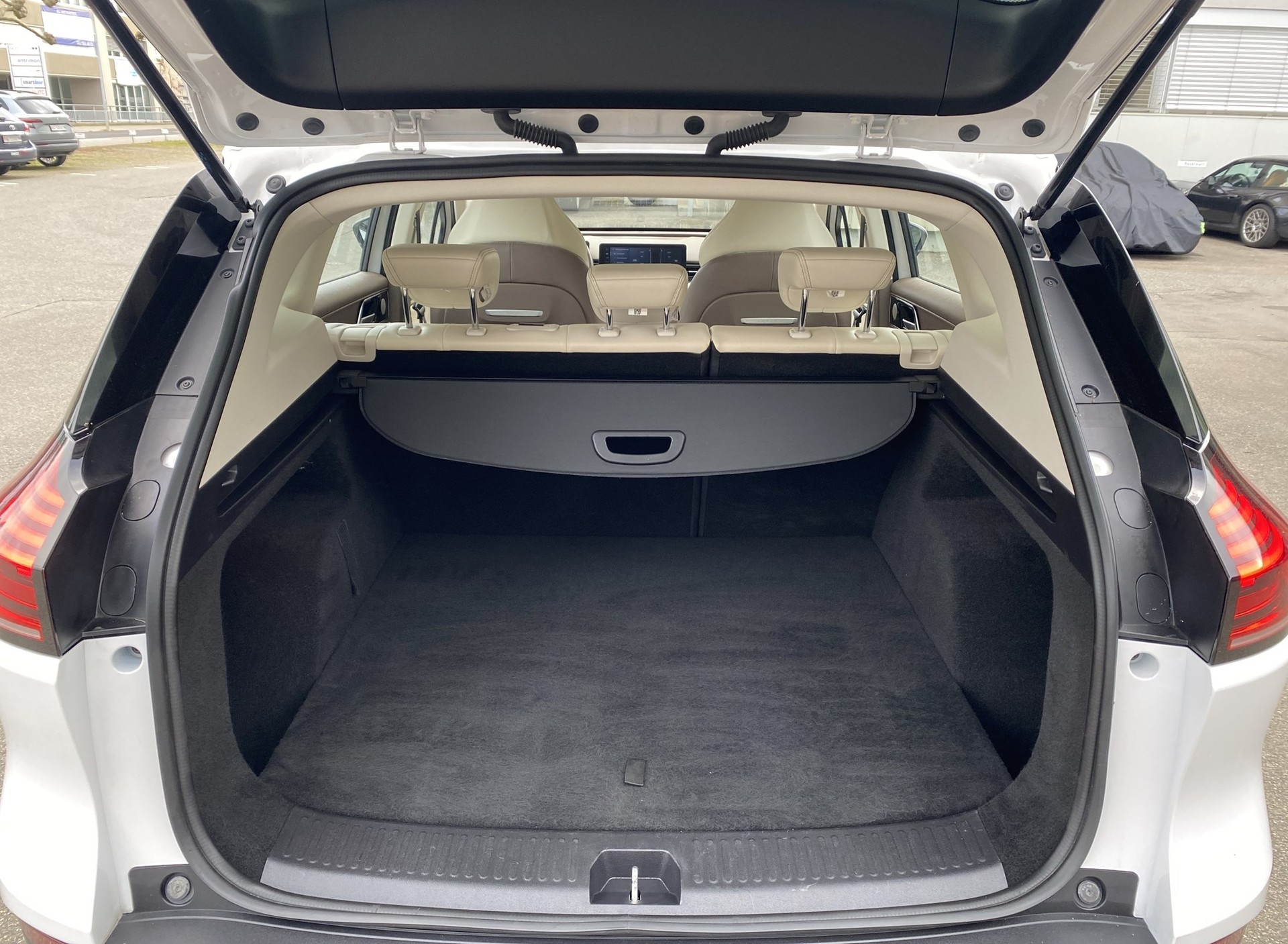 AIWAYS U5 Premium-image-10