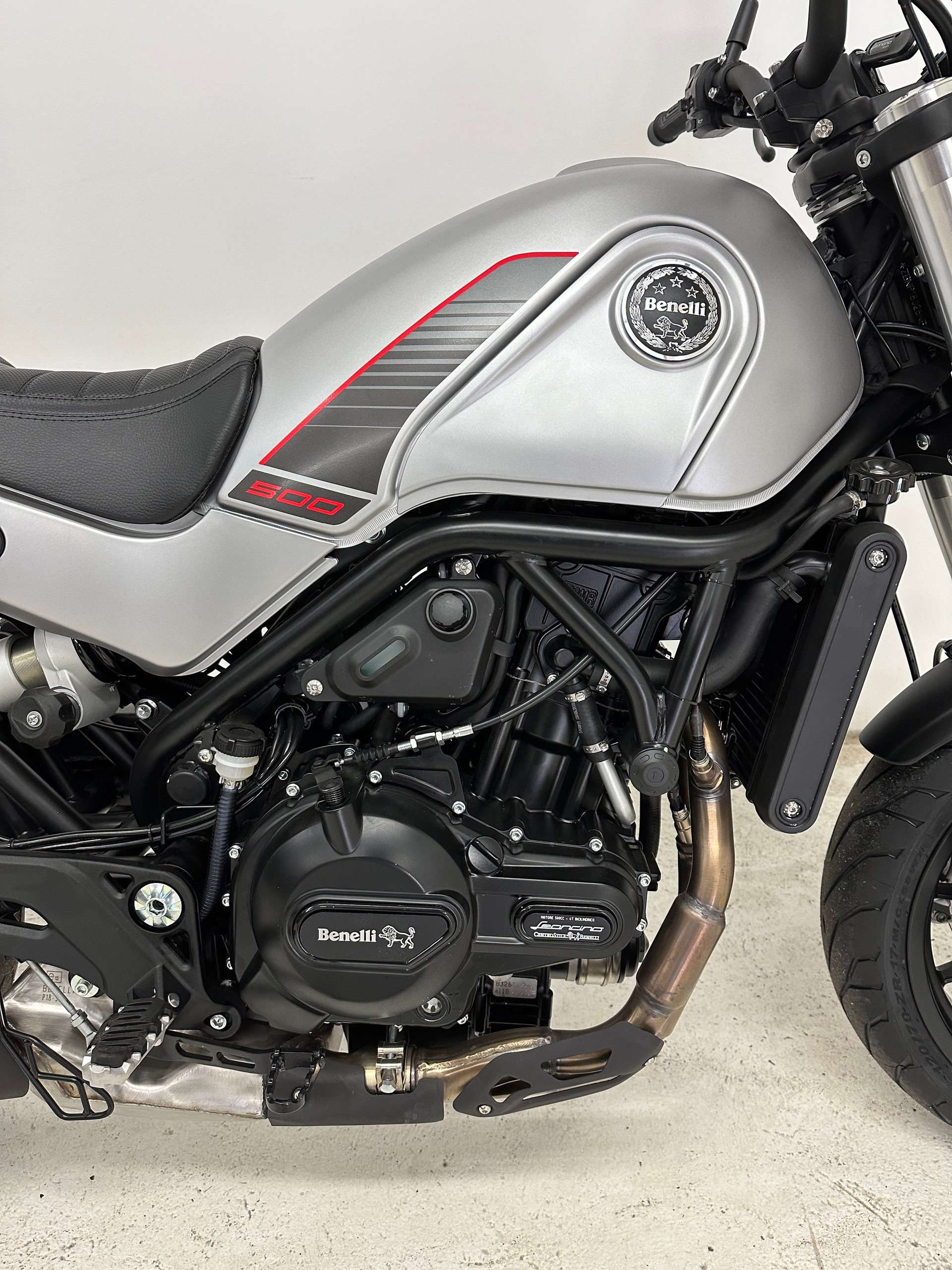 BENELLI Leoncino 500 (35kW)-showroom-element-3