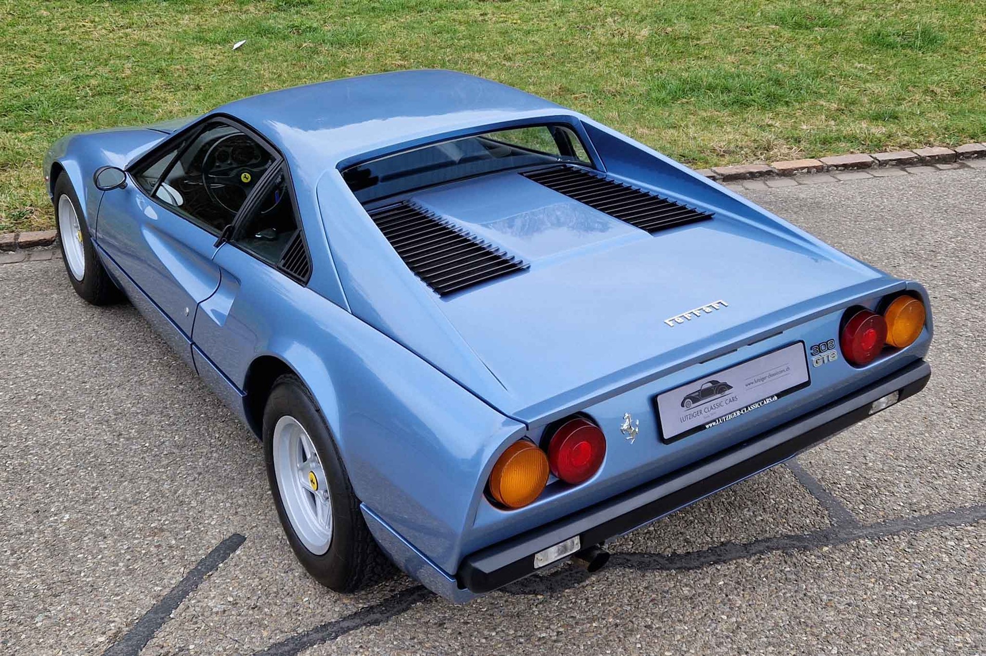 FERRARI 308 GTB Vetroresina-image-9