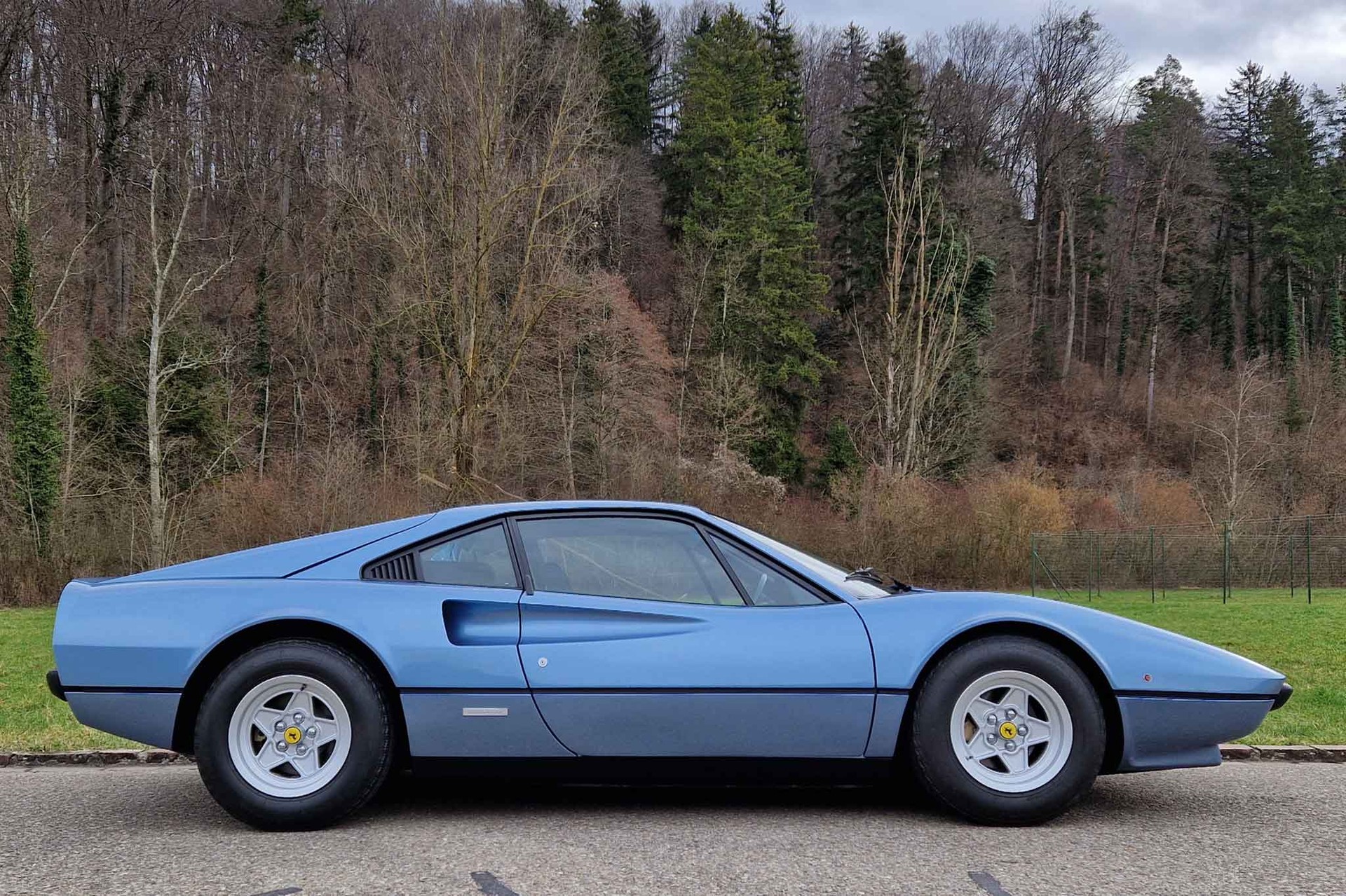 FERRARI 308 GTB Vetroresina-image-4
