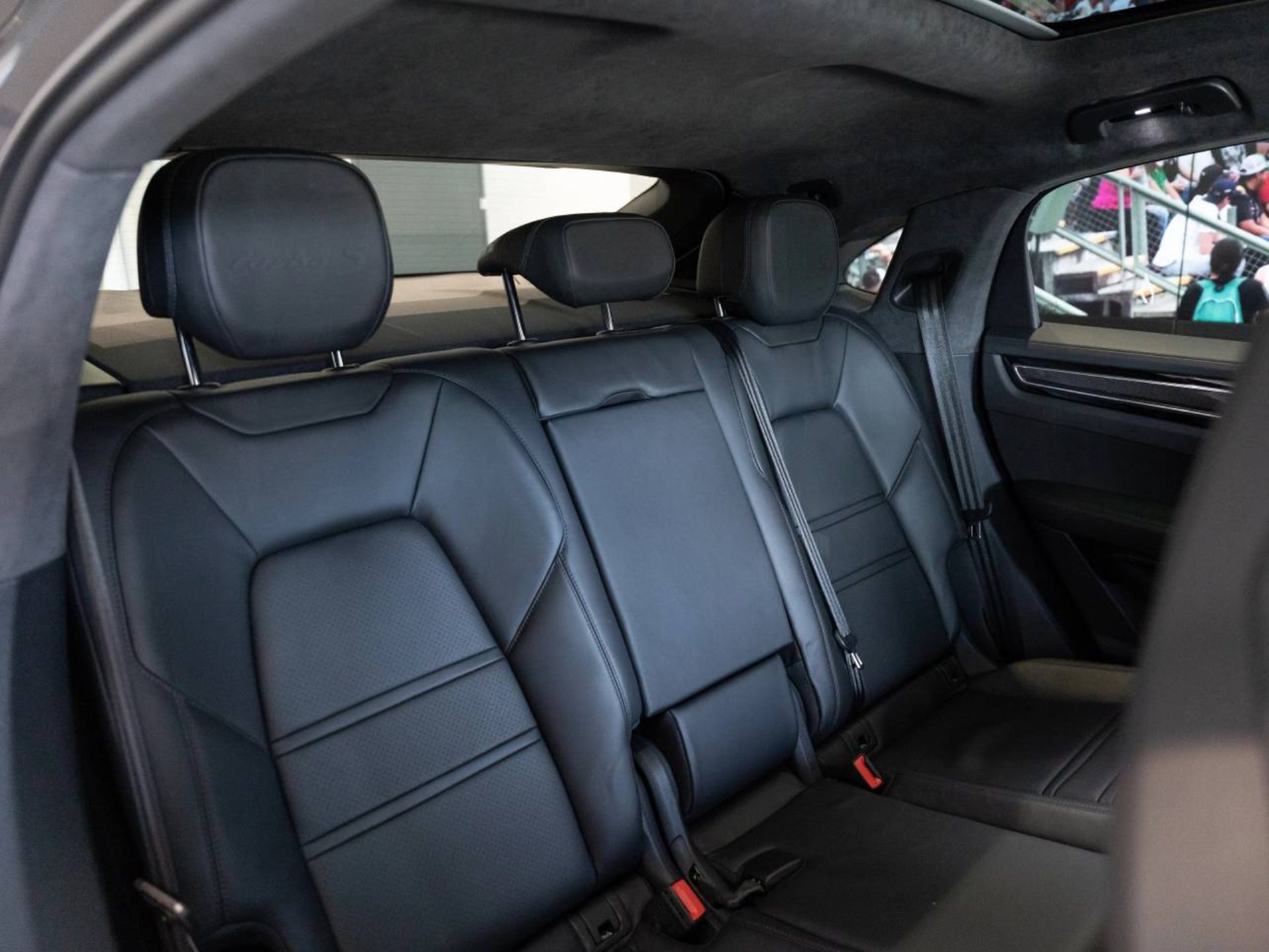 PORSCHE Cayenne Turbo S E-Hybrid Coupé-image-18
