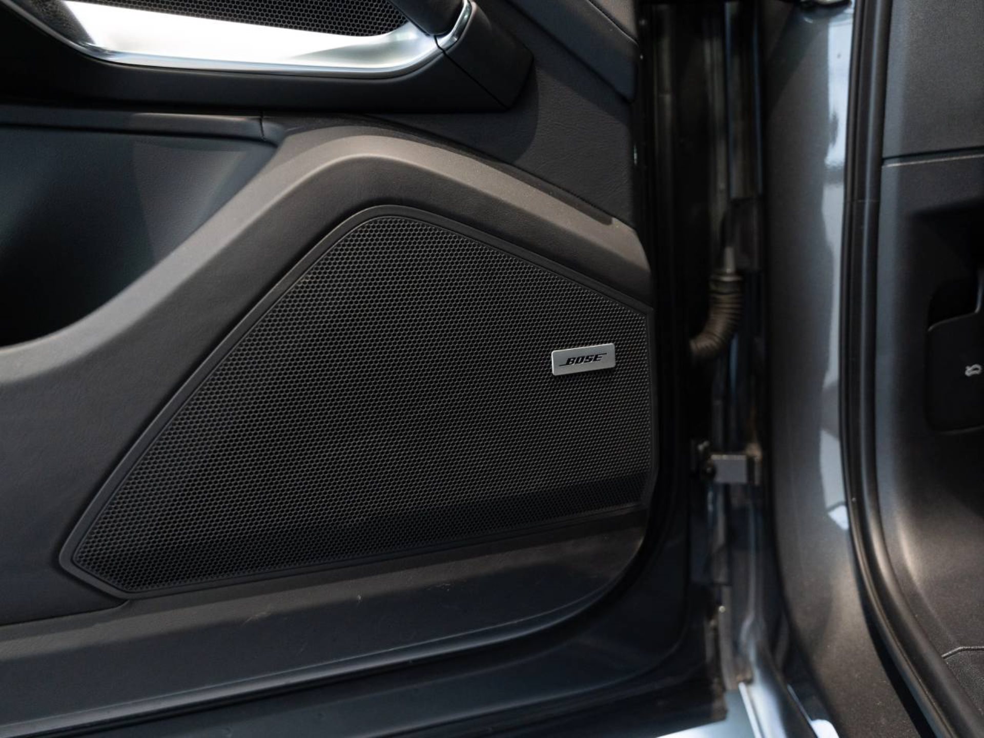 PORSCHE Cayenne Turbo S E-Hybrid Coupé-image-27