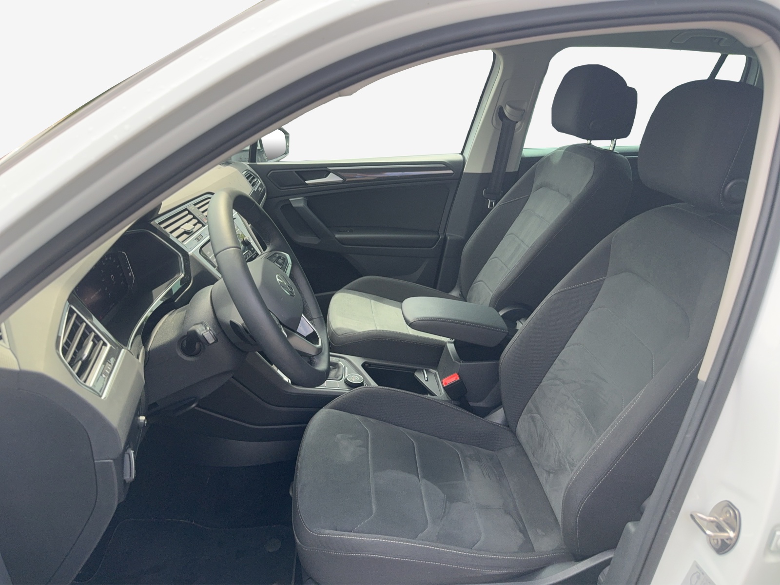 VW Tiguan 2.0 TDI SCR Elegance 4Motion DSG-image-7
