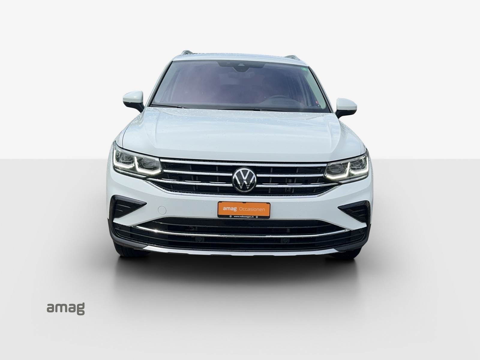 VW Tiguan 2.0 TDI SCR Elegance 4Motion DSG-image-6