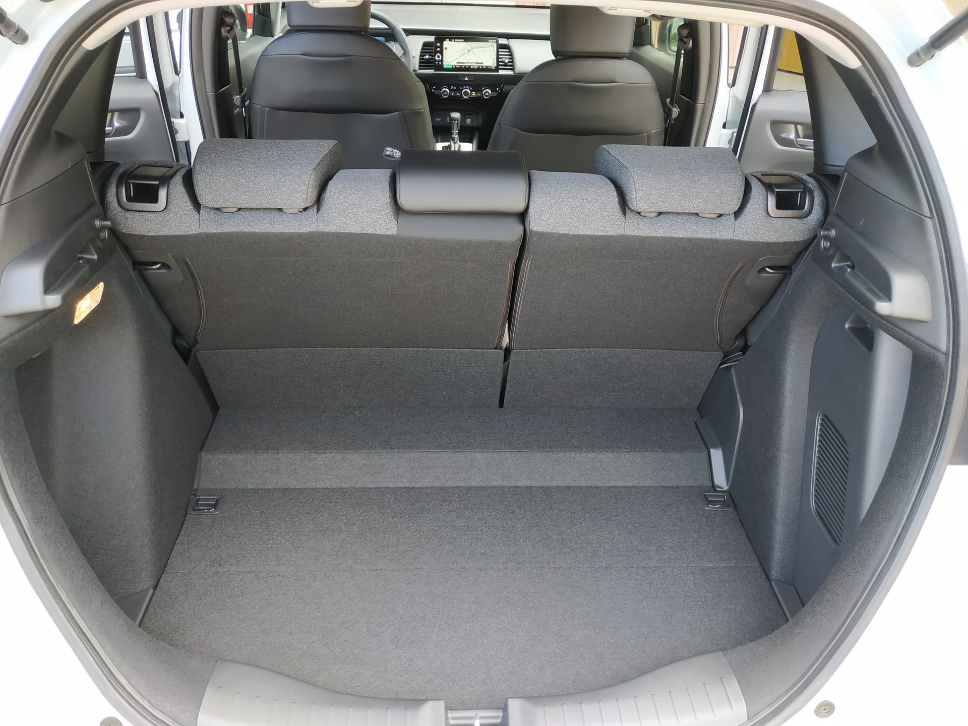 HONDA Jazz 1.5i-MMD Advance E-CVT-image-19