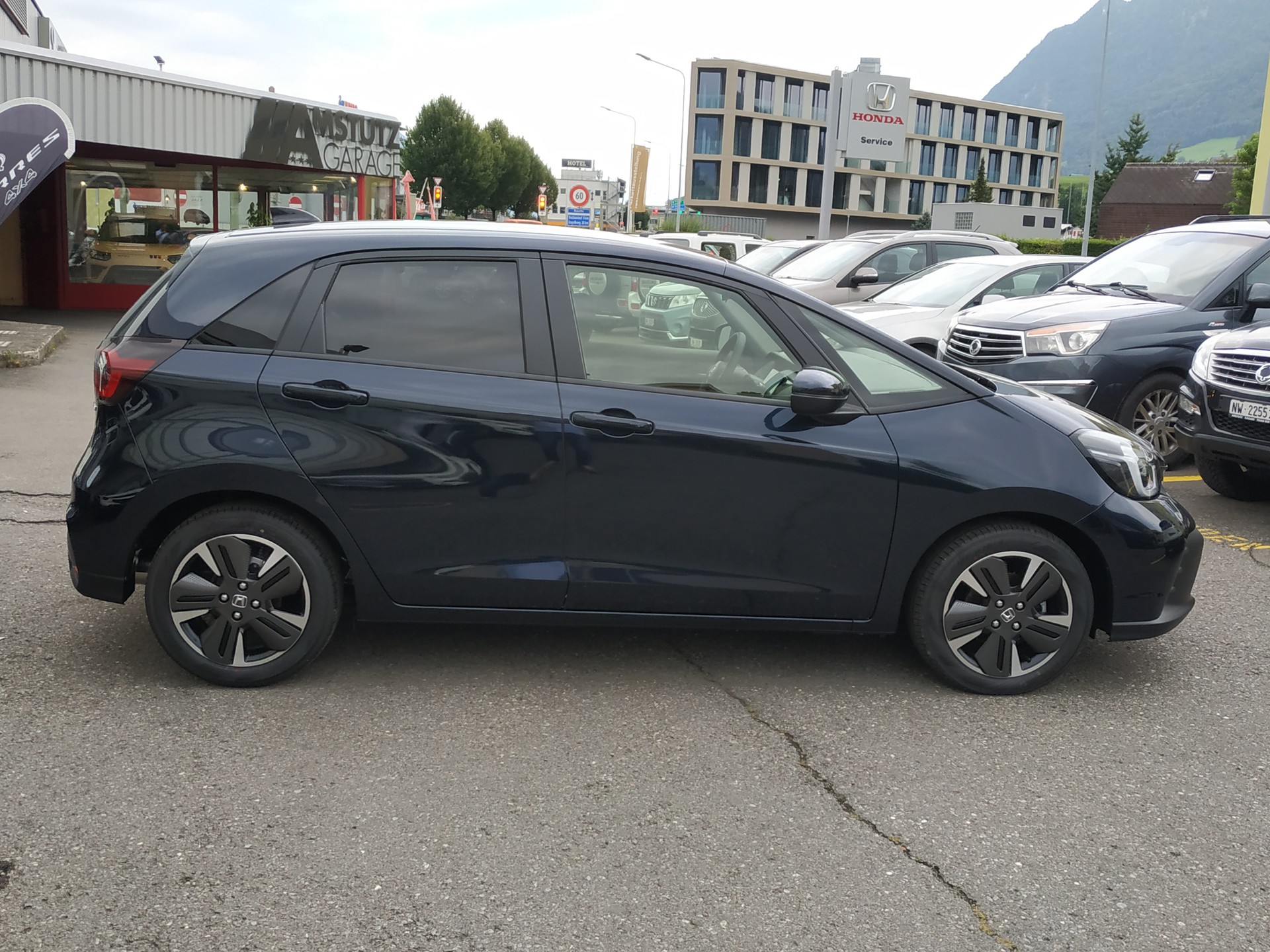 HONDA Jazz 1.5i-MMD Advance E-CVT-image-4