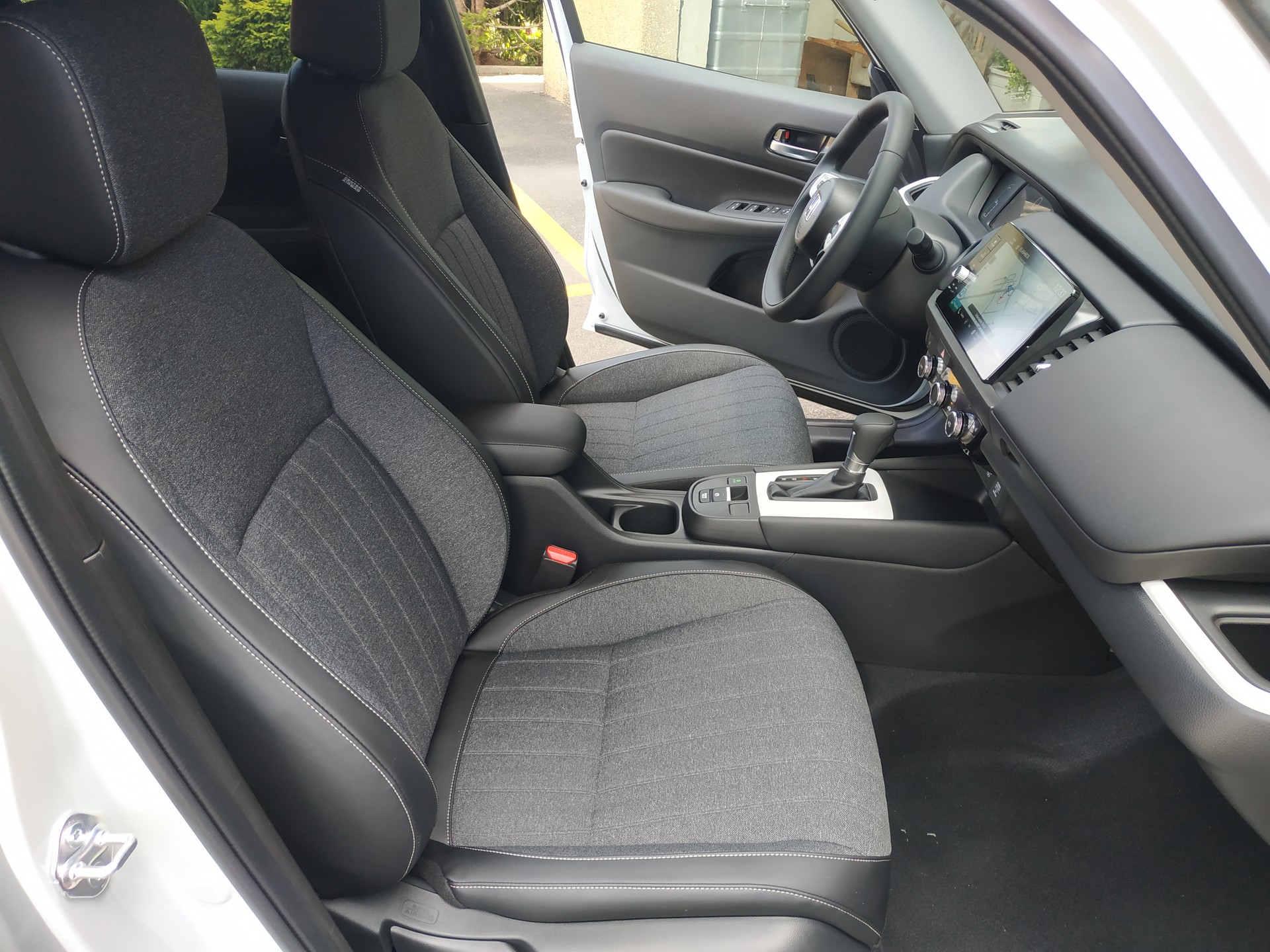 HONDA Jazz 1.5i-MMD Advance E-CVT-image-12