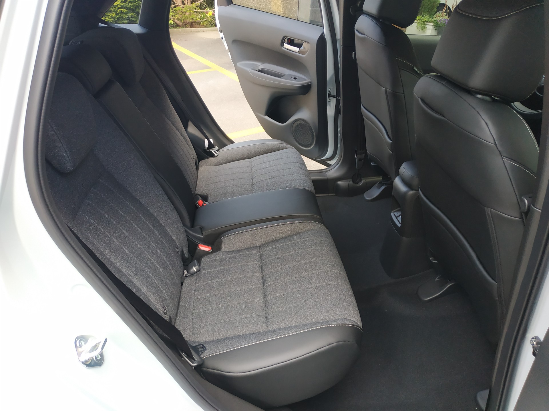 HONDA Jazz 1.5i-MMD Advance E-CVT-image-16
