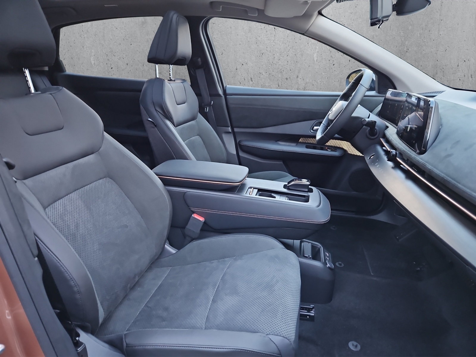 NISSAN Ariya Evolve 87kWh e-4orce-image-13