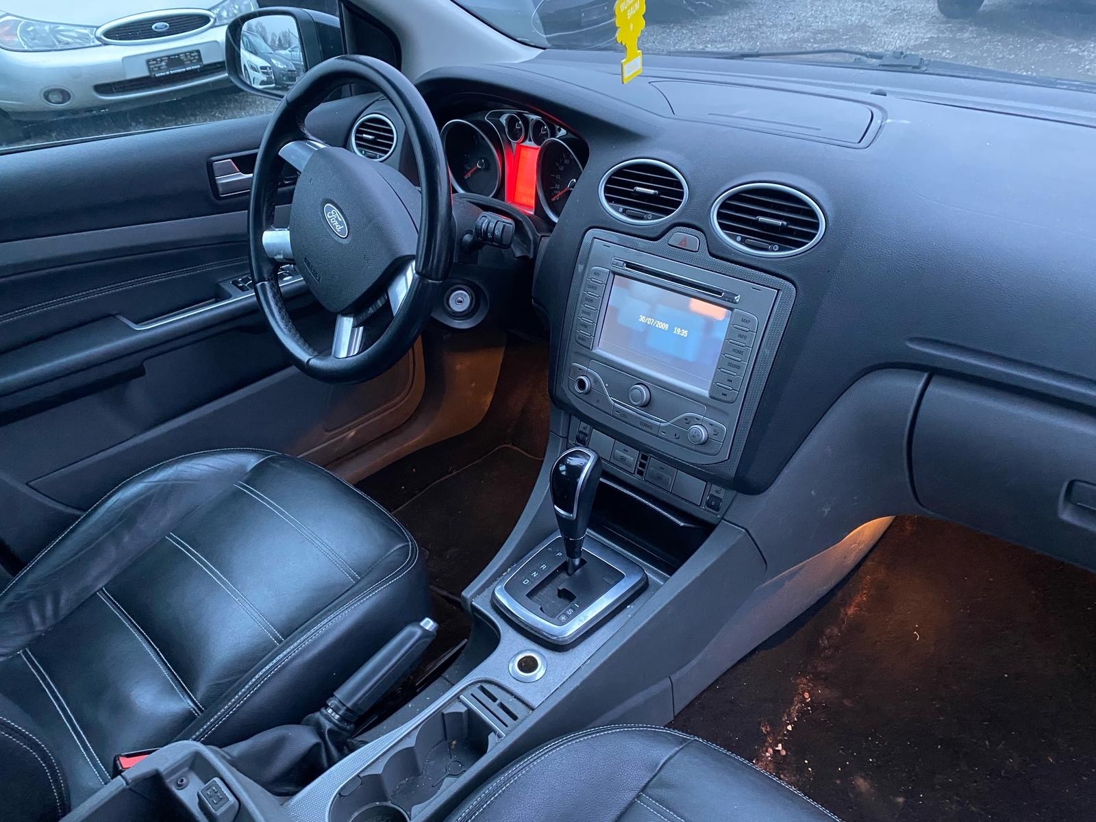 FORD Focus 2.0 TDCi Titanium PowerShift-image-9