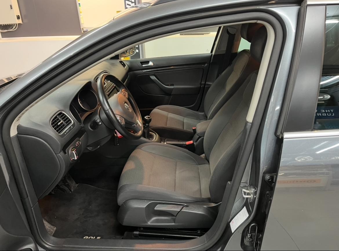 VW Golf Variant 1.2 TSI BMT Trendline-image-8
